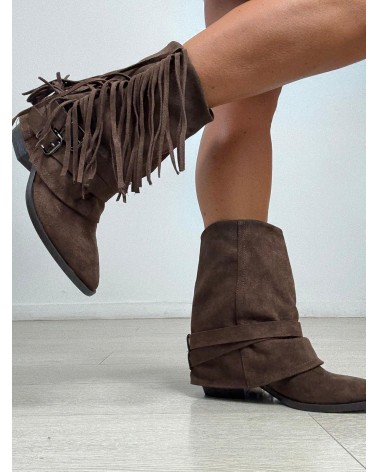 BOTÍN FLECOS HEBILLAS