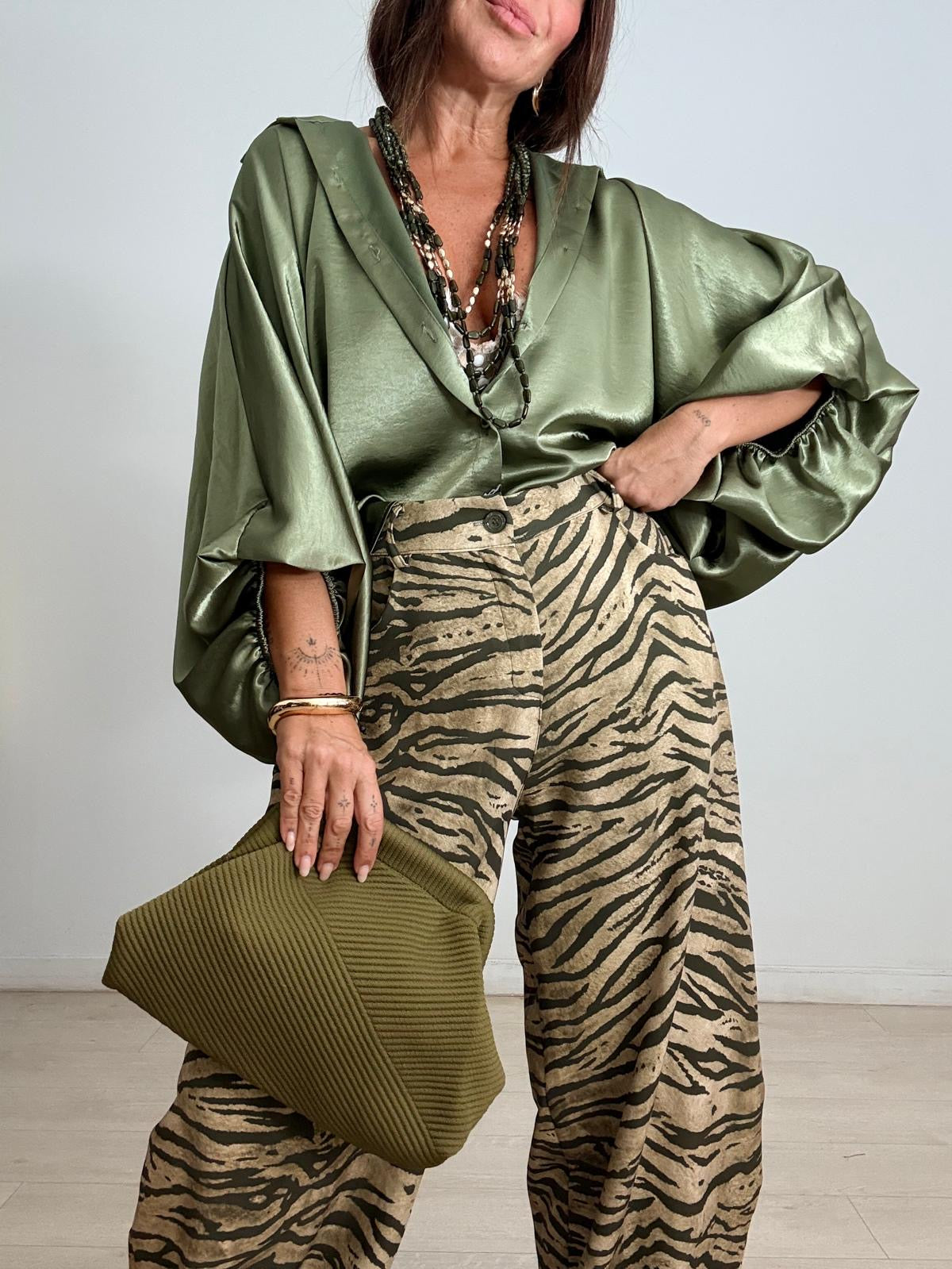 BLUSA OVERSIZE SATÉN