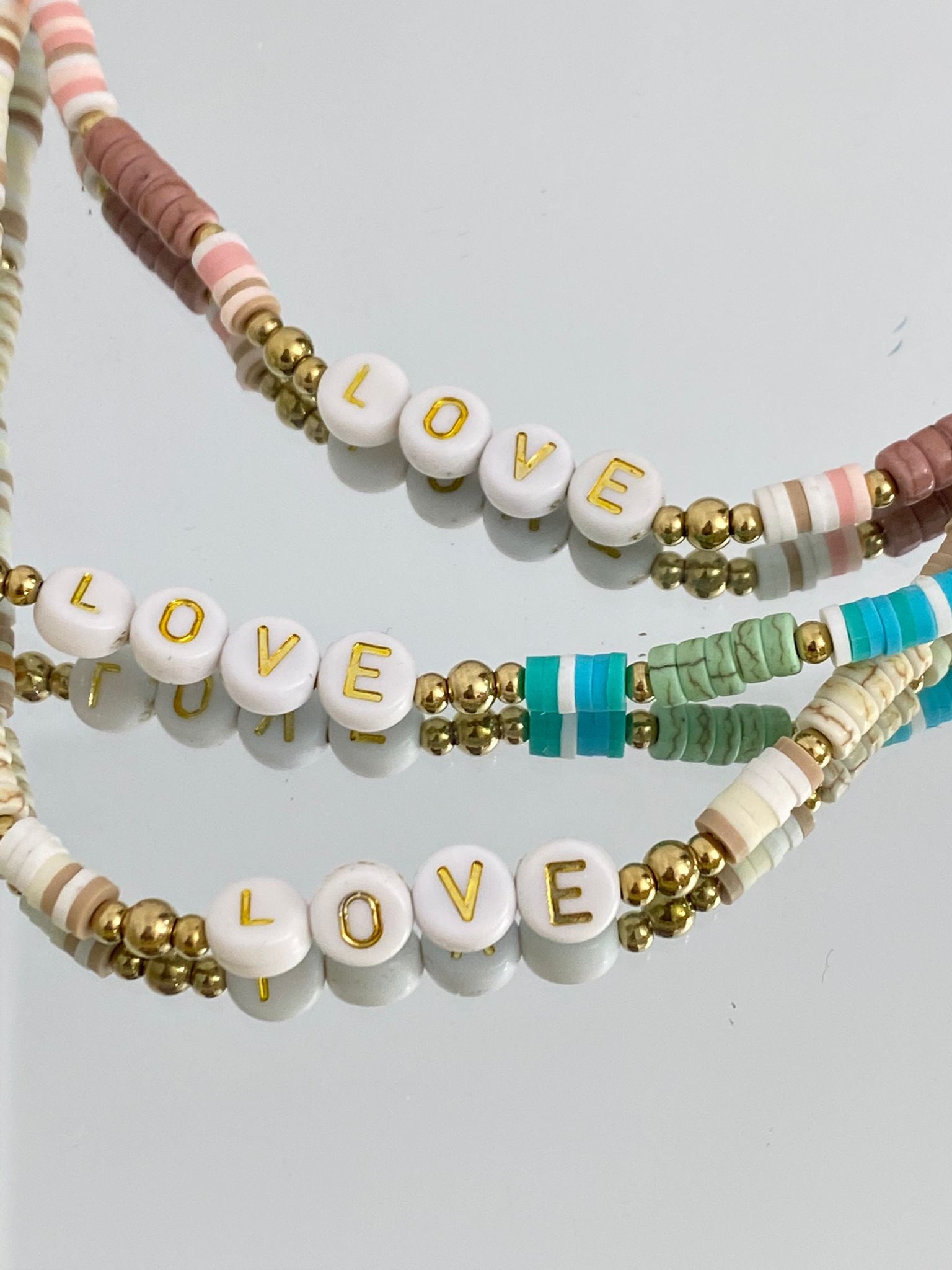 COLLAR LOVE BOLITAS
