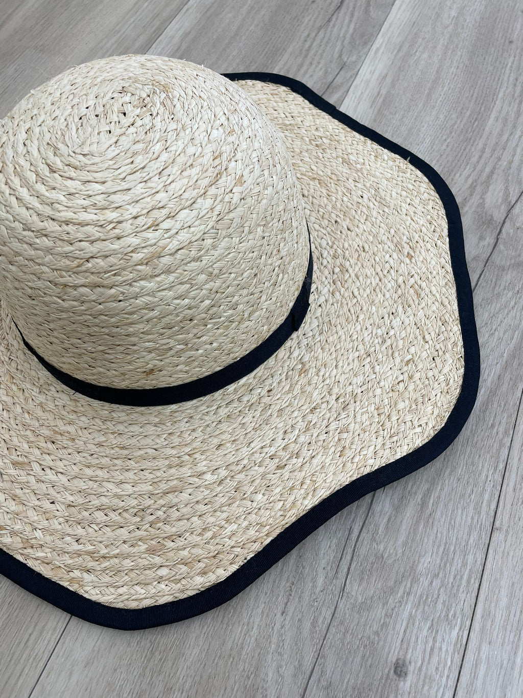 SOMBRERO THAIS