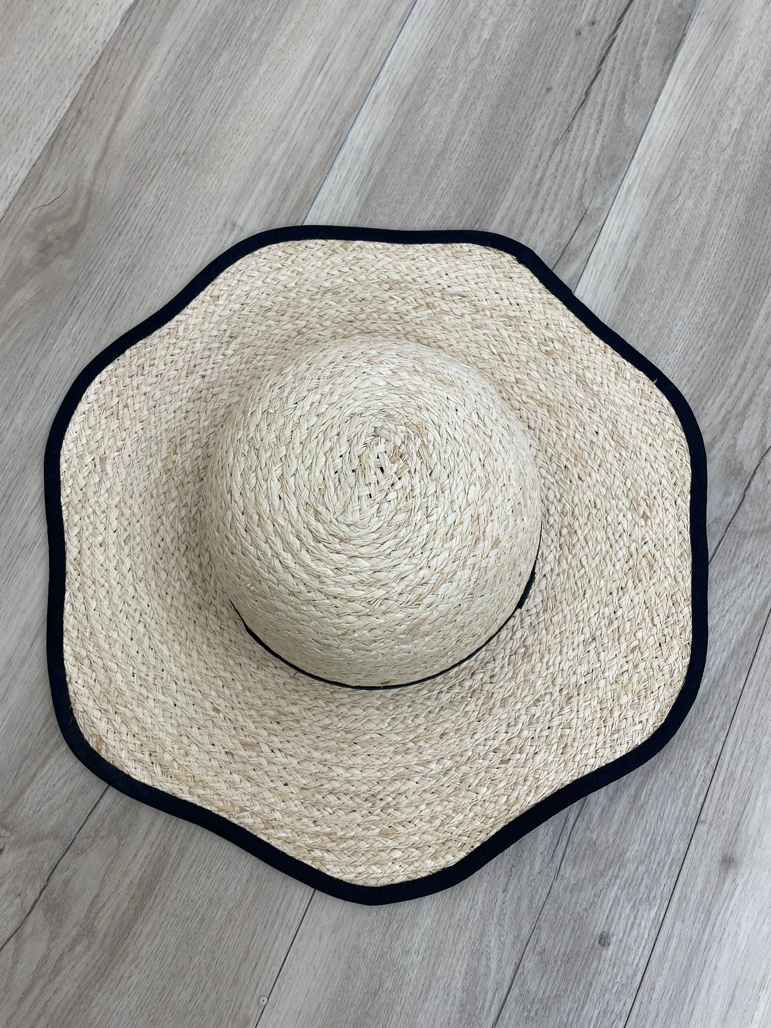 SOMBRERO THAIS