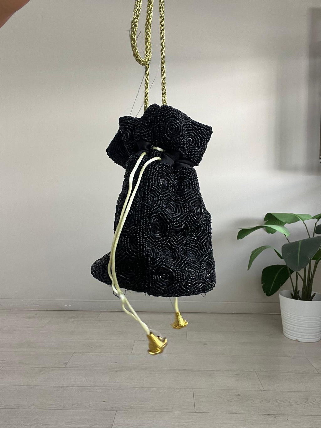 BOLSO CUENTAS NEGRO