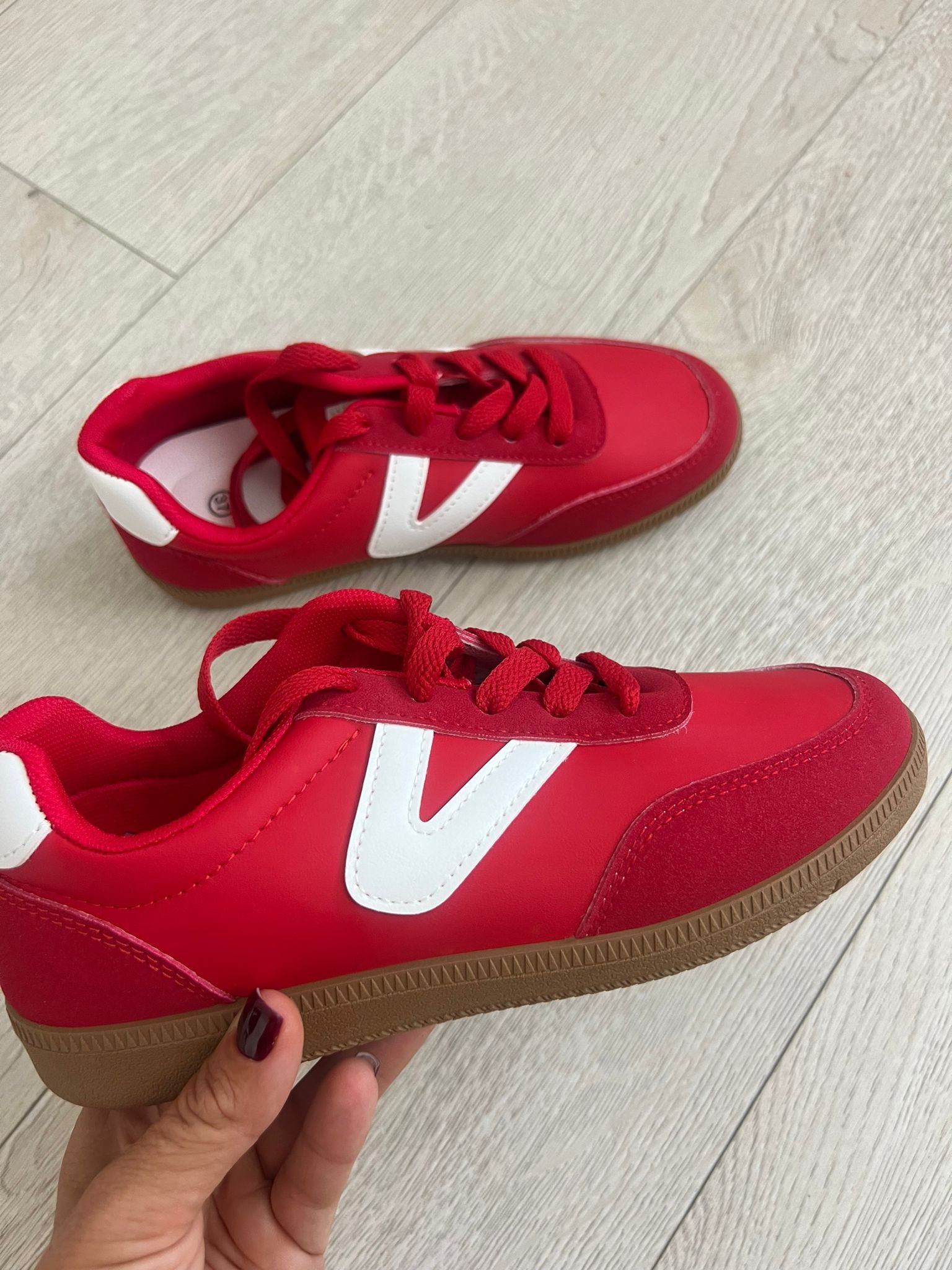 DEPORTIVAS ROJAS V