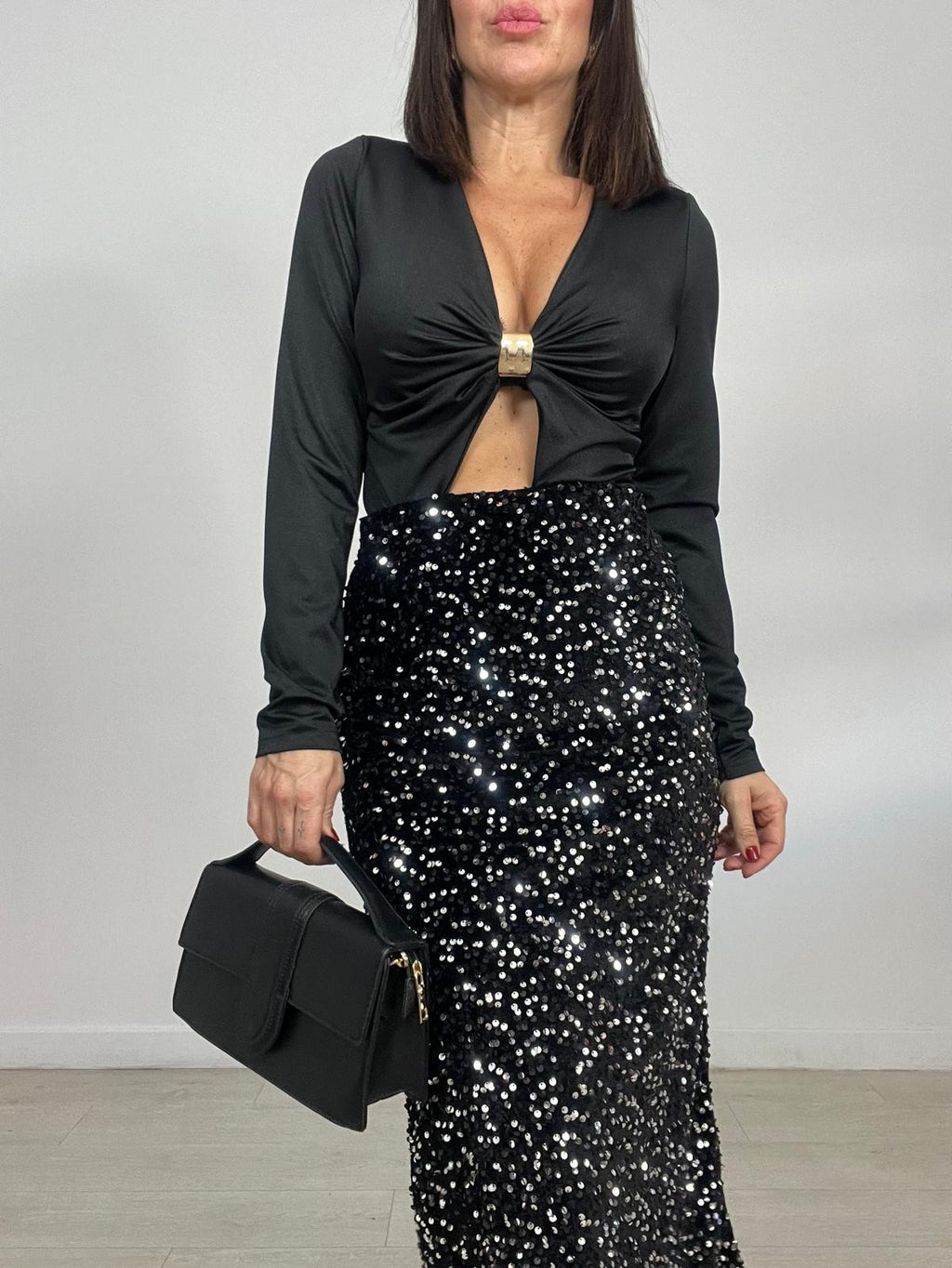 FALDA MIDY TERCIOPELO Y LENTEJUELAS