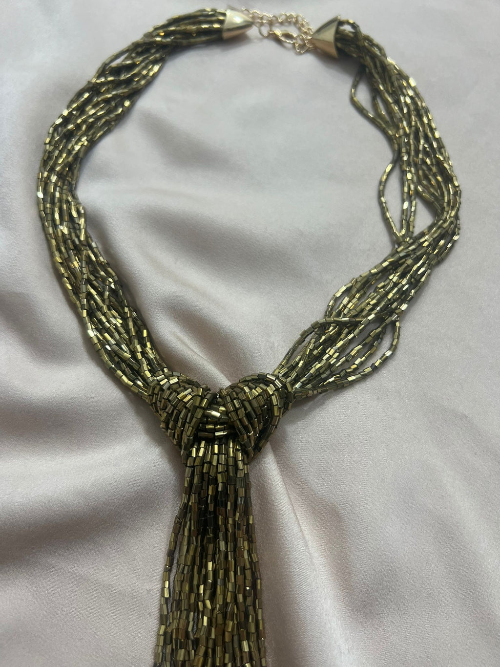 COLLAR NUDO GRECIA