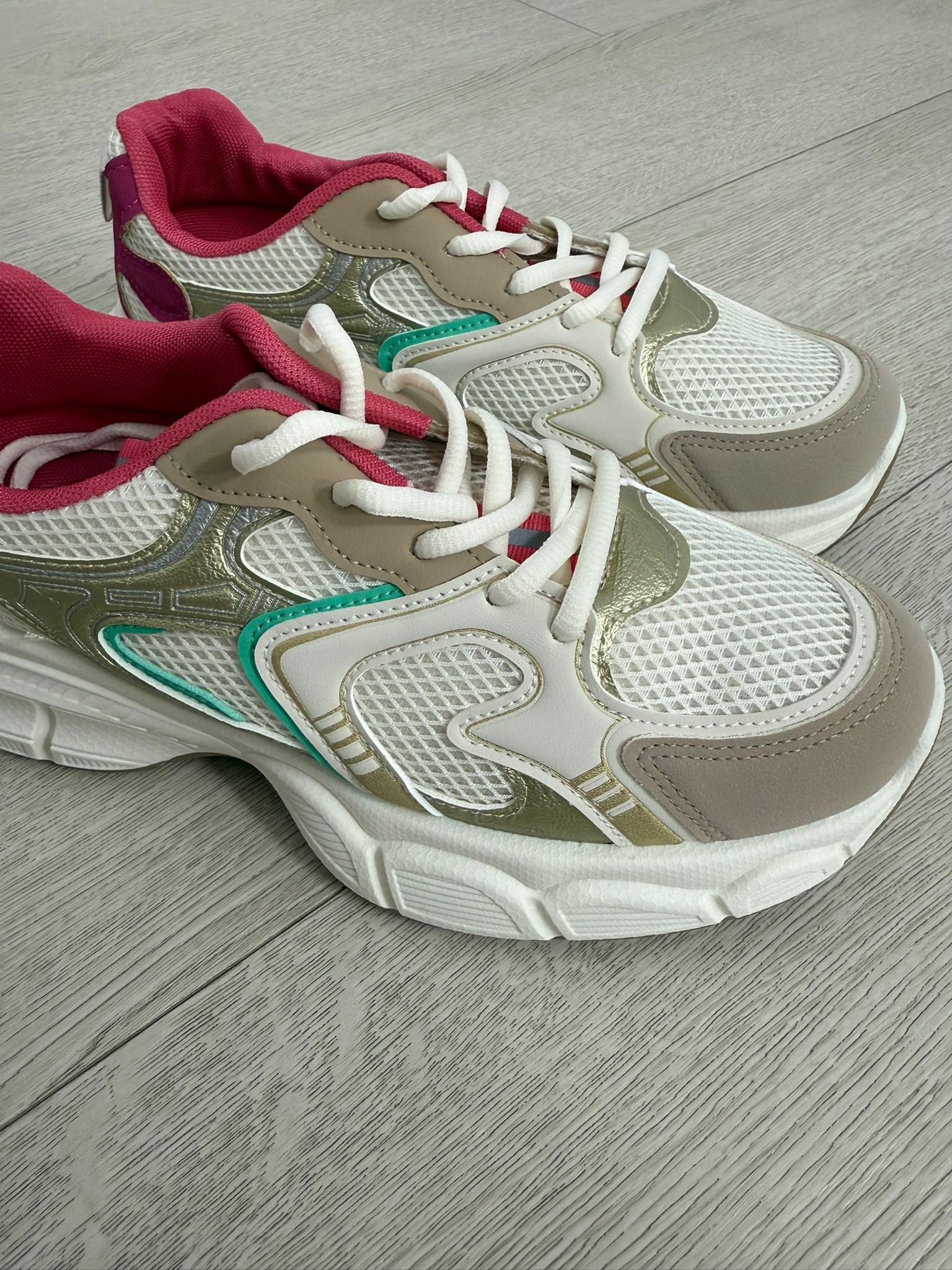 DEPORTIVAS COLORS