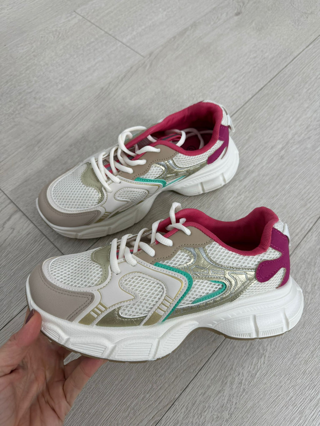 DEPORTIVAS COLORS