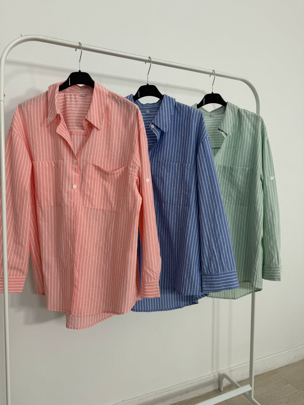CAMISA RAYAS + BOLSILLOS