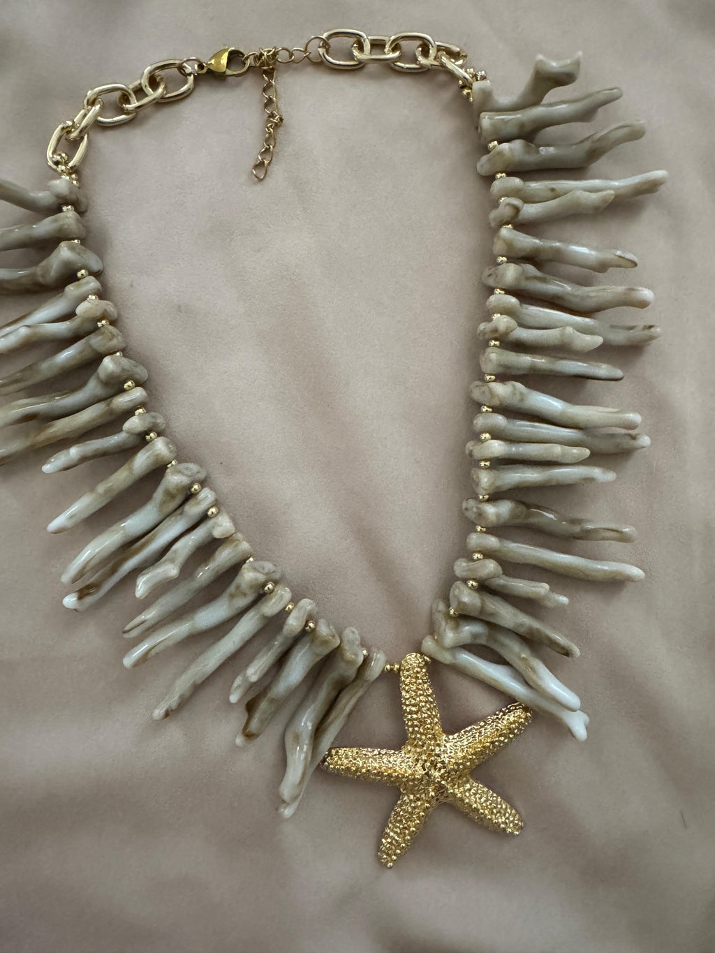COLLAR CORAL CAREY ESTRELLA DE MAR