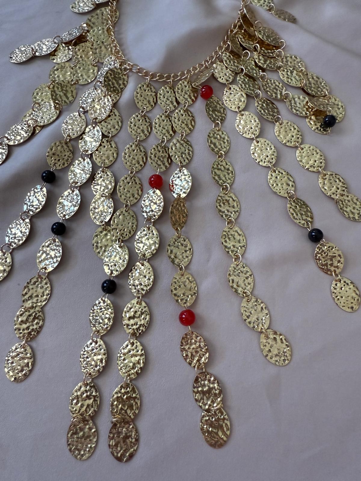 COLLAR LARGO MEDALLAS GOLDEN