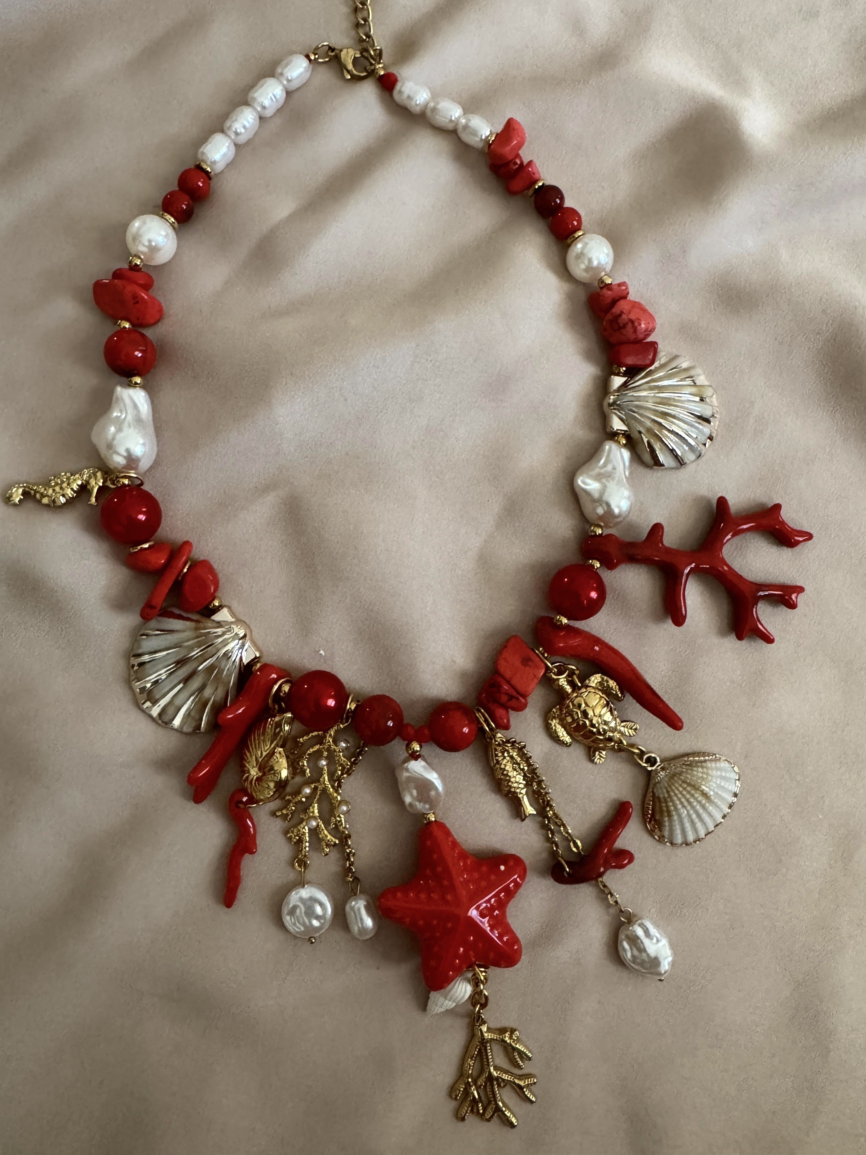 COLLAR CORALES ROJOS