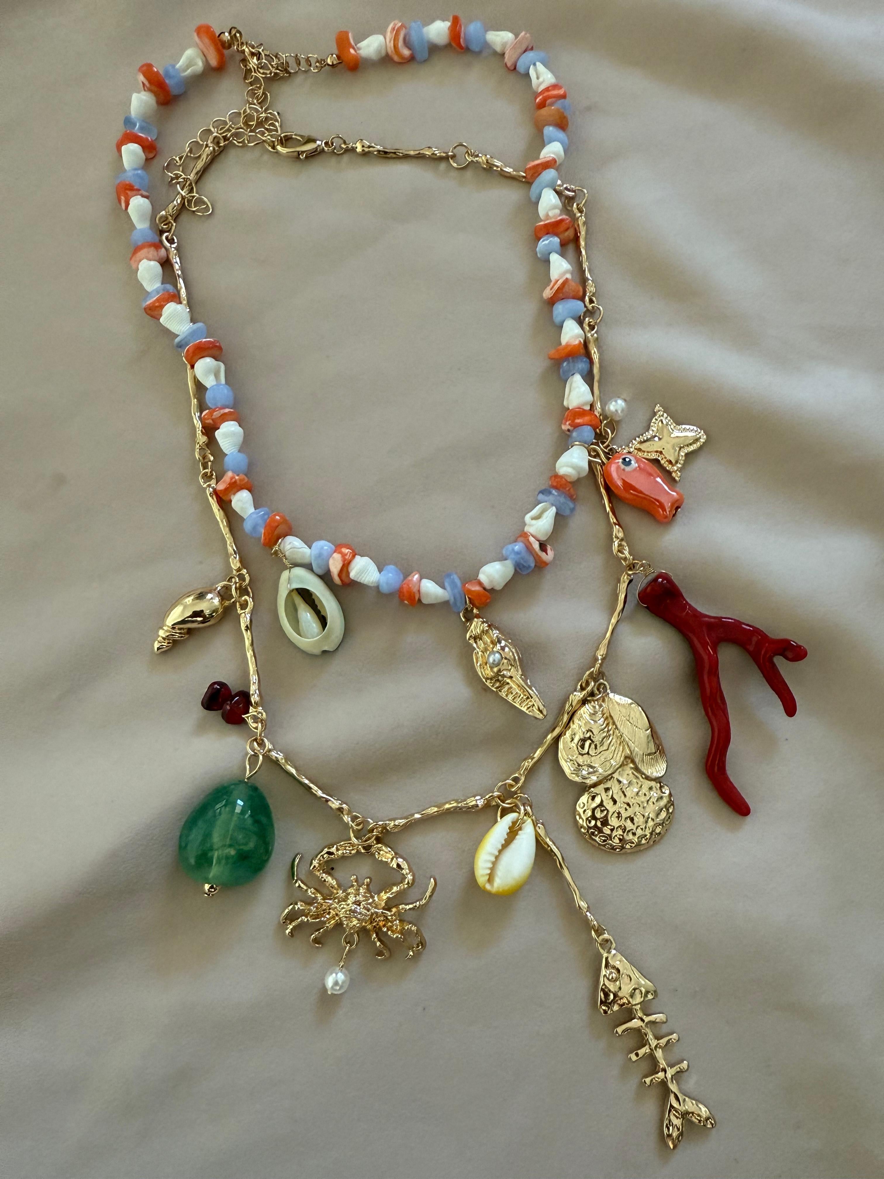 DOS COLLARES CANGREJO DORADO