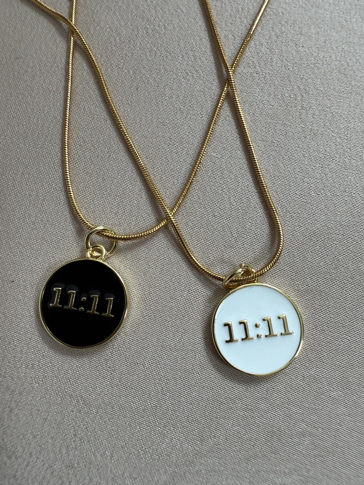 MEDALLITA  11:11