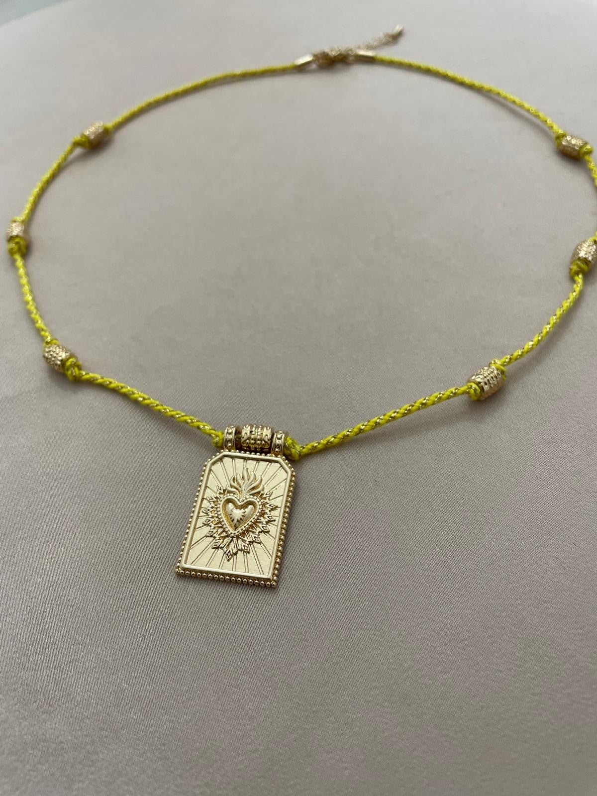 COLLAR YELLOW HEART