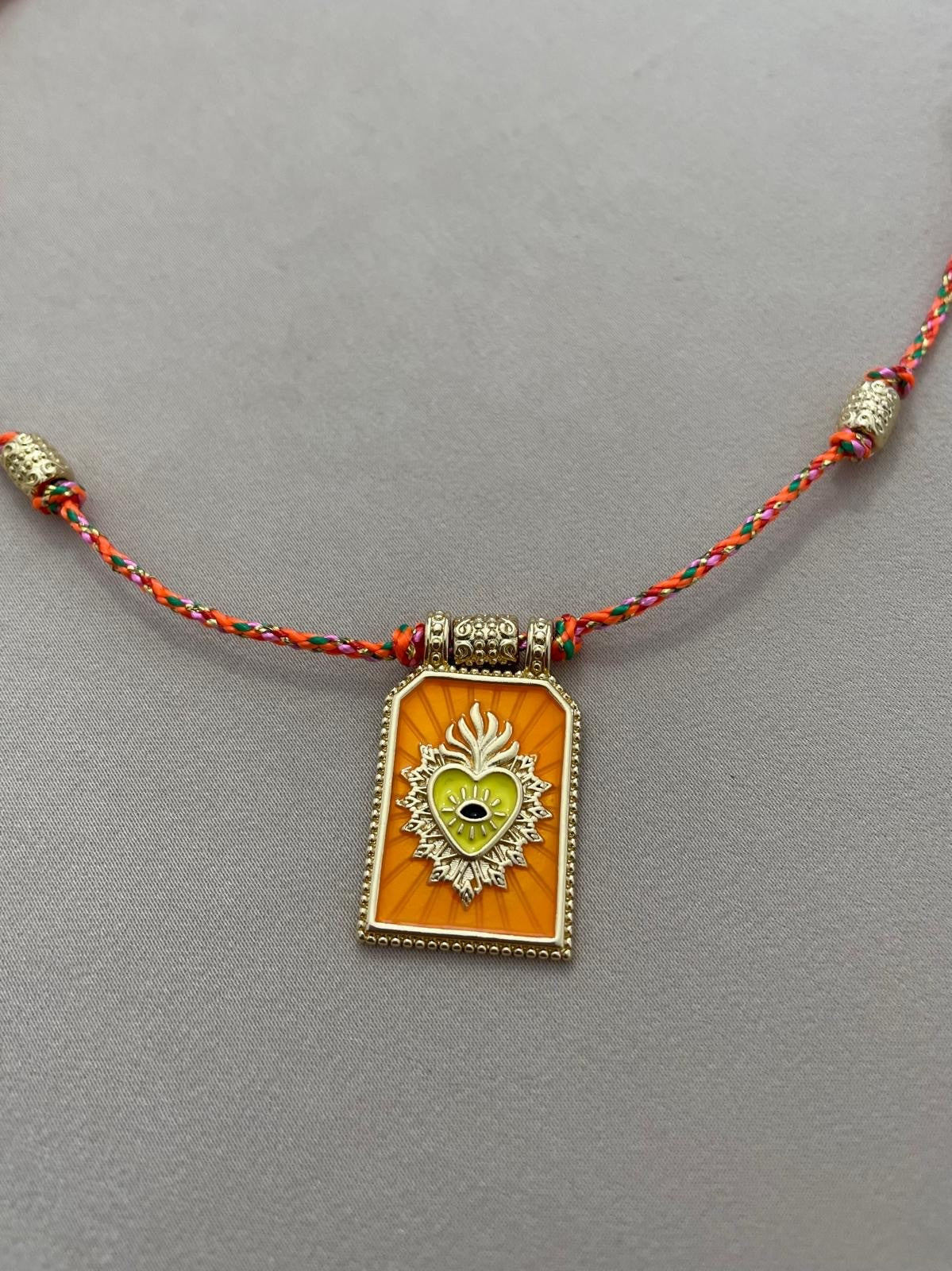COLLAR ORANGE HEART