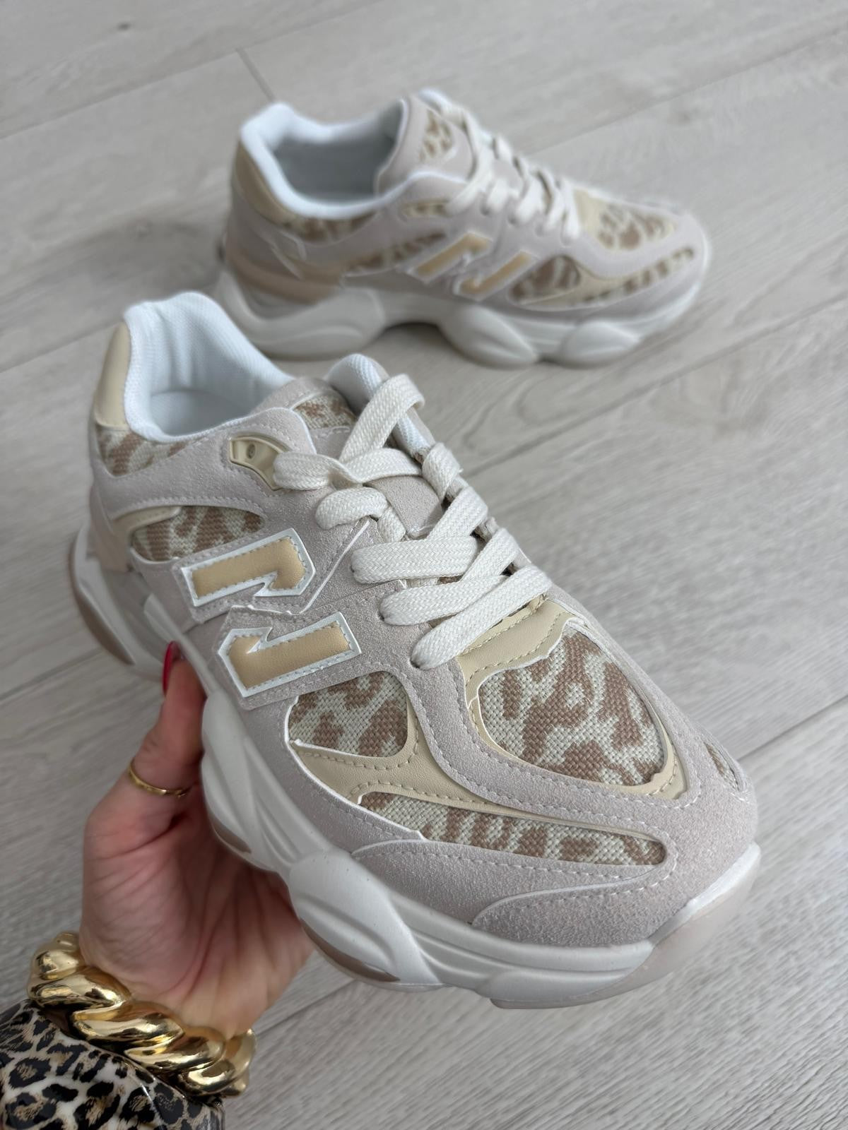 DEPORTIVAS N BEIGE / LEOPARDO
