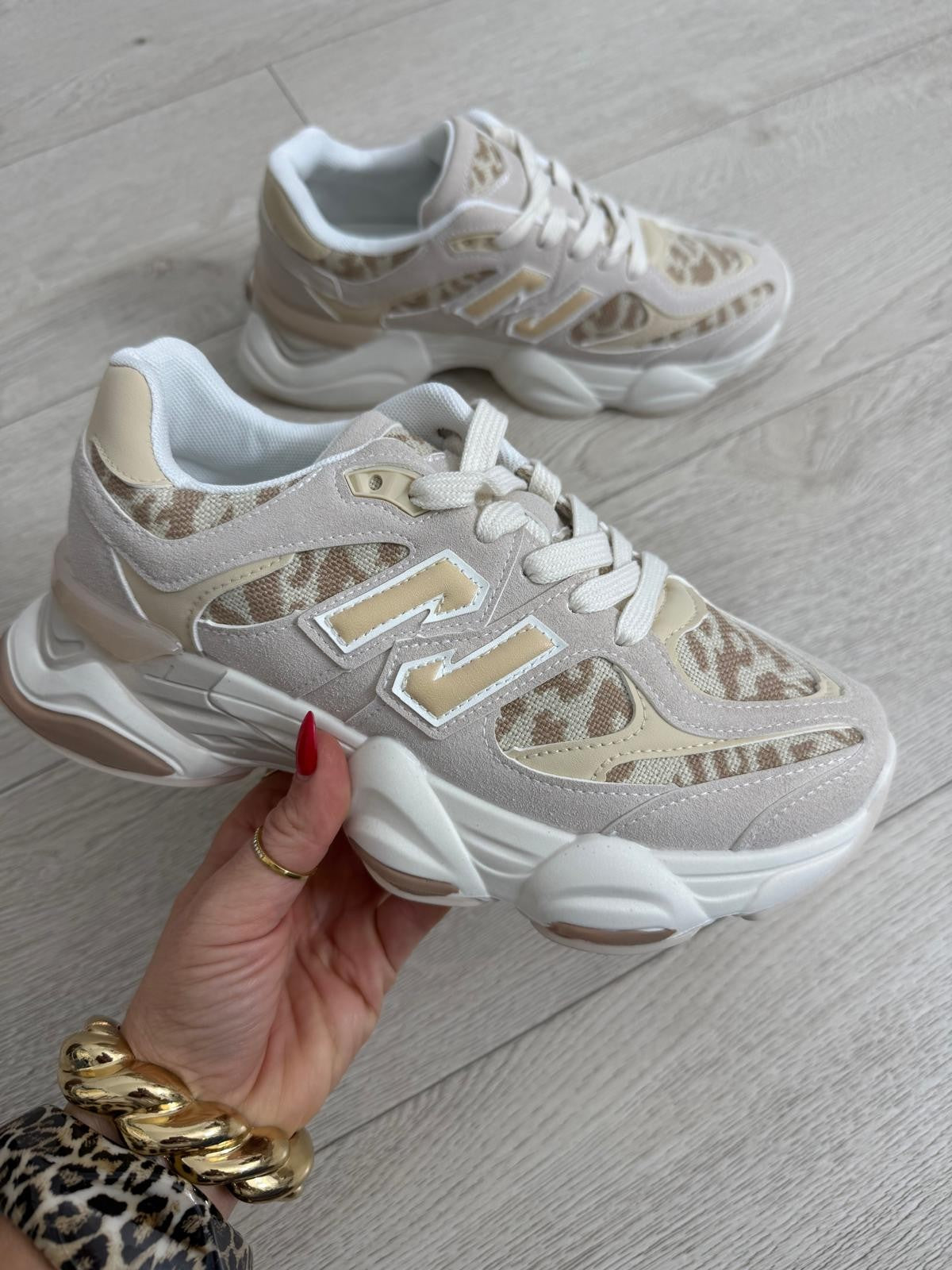 DEPORTIVAS N BEIGE / LEOPARDO