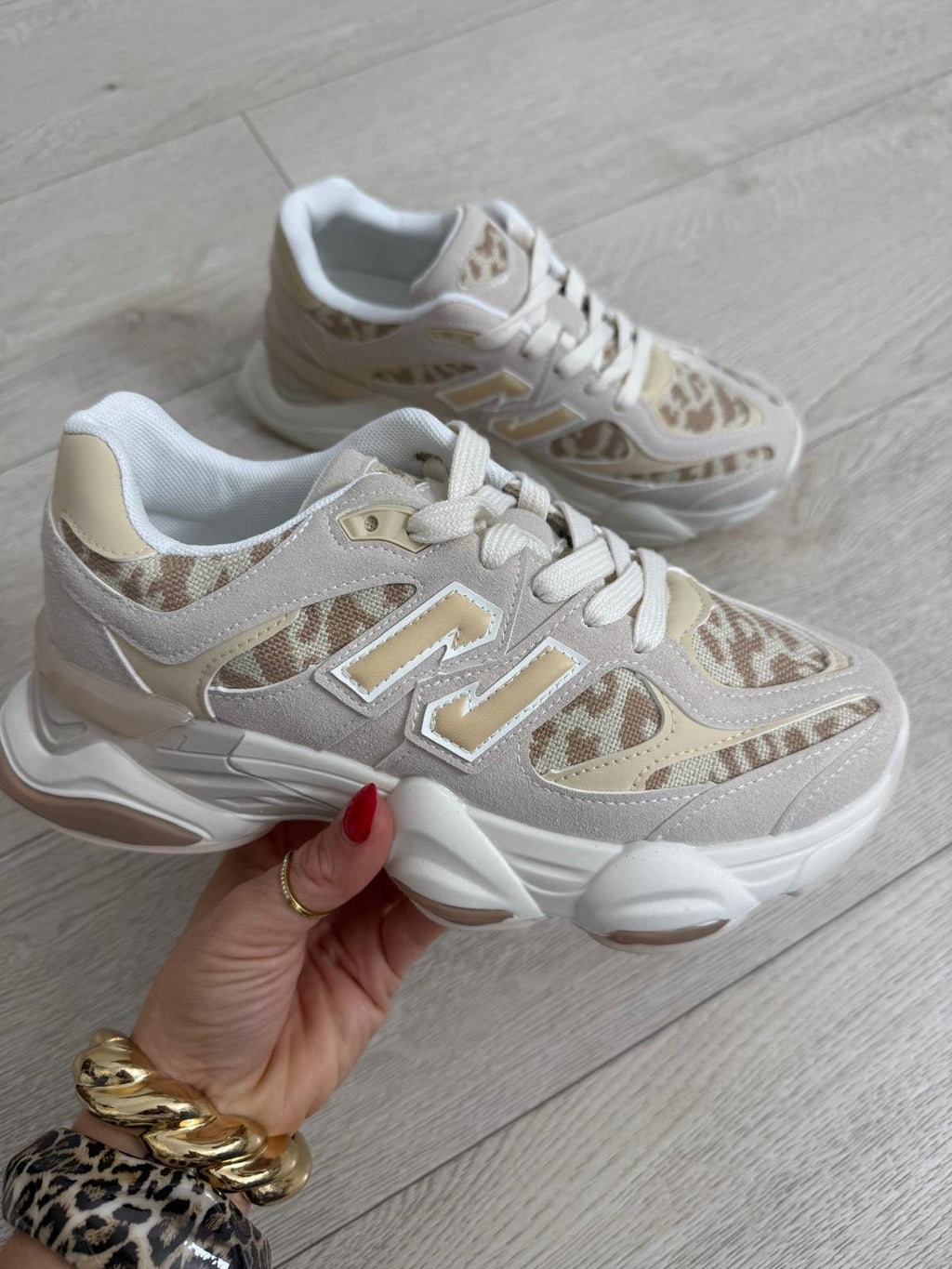 DEPORTIVAS N BEIGE / LEOPARDO