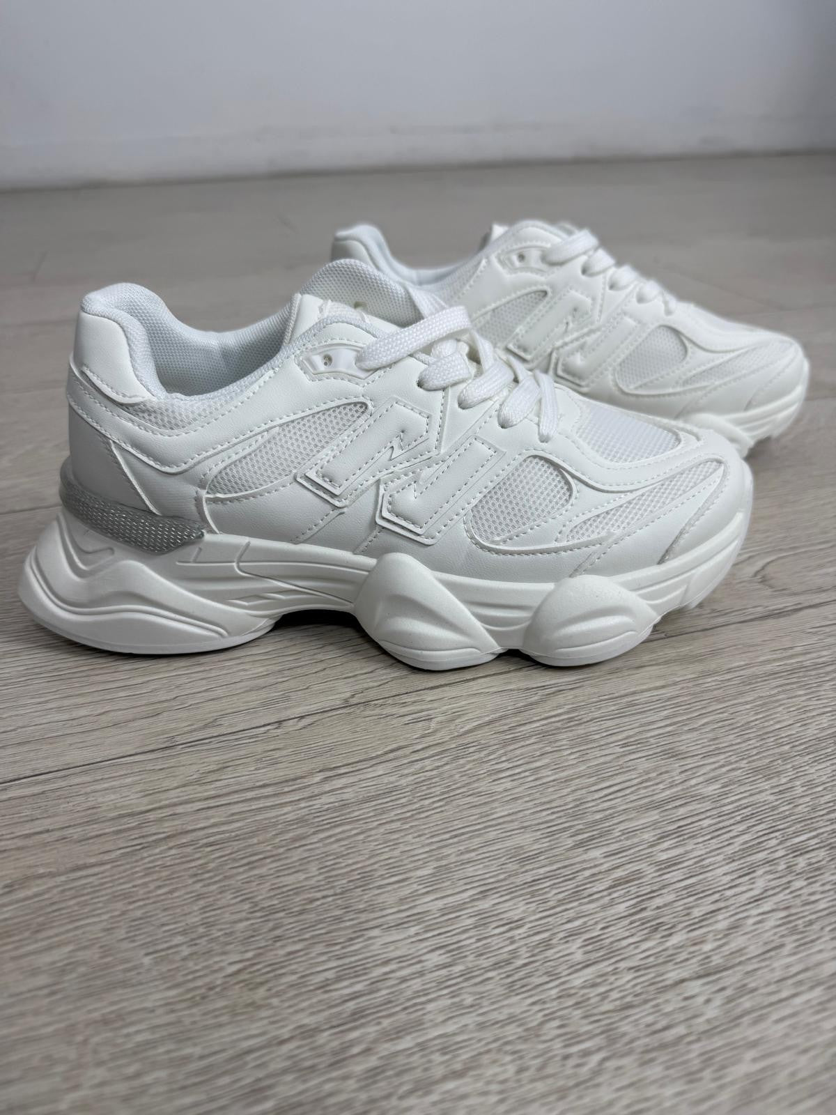 DEPORTIVAS N BLANCAS