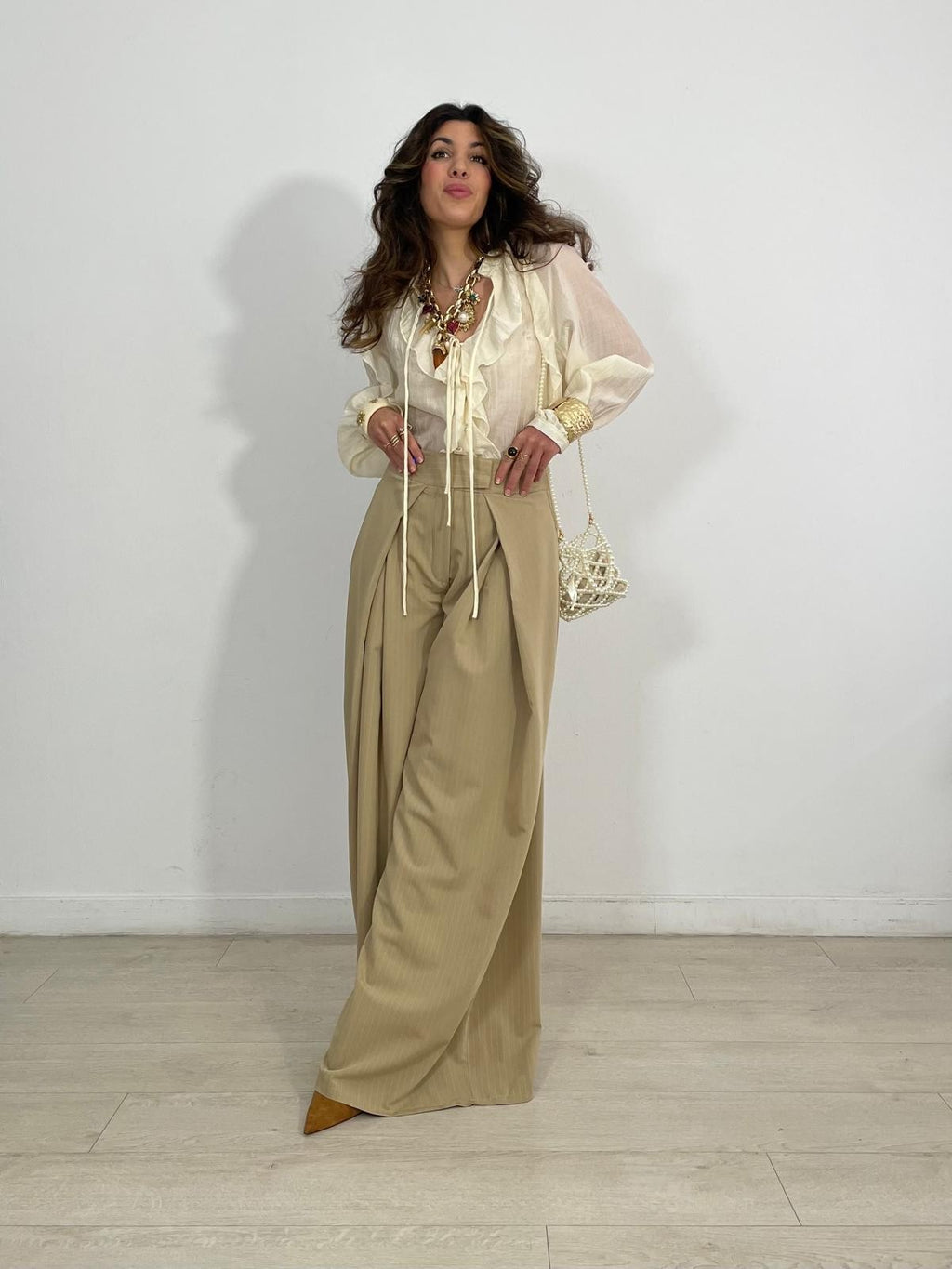 PANTALON PLIEGUES Y RAYAS