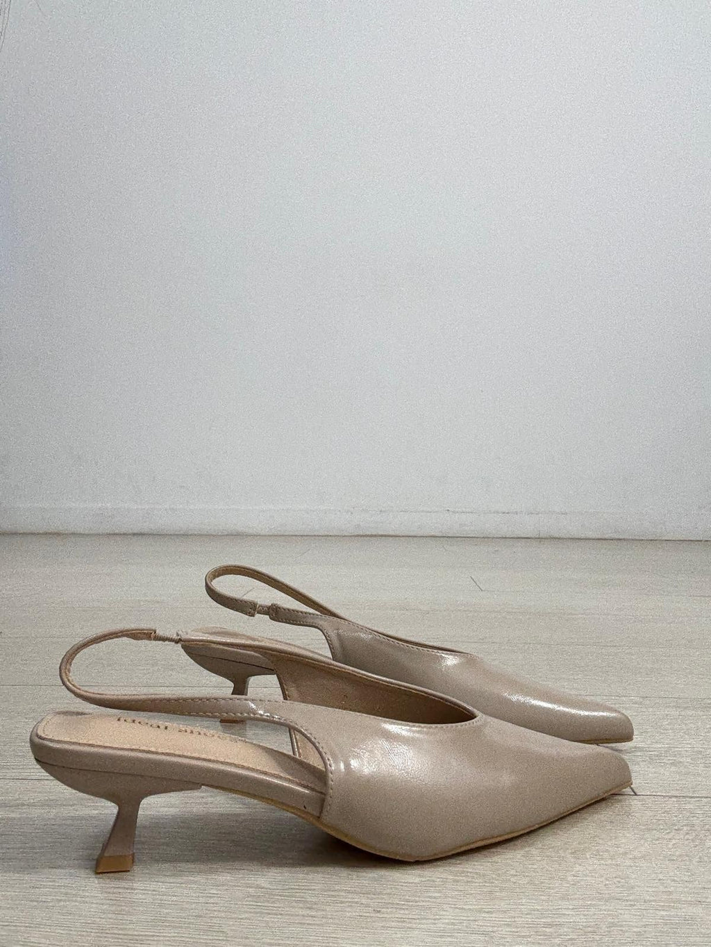 STILETTOS NUDE