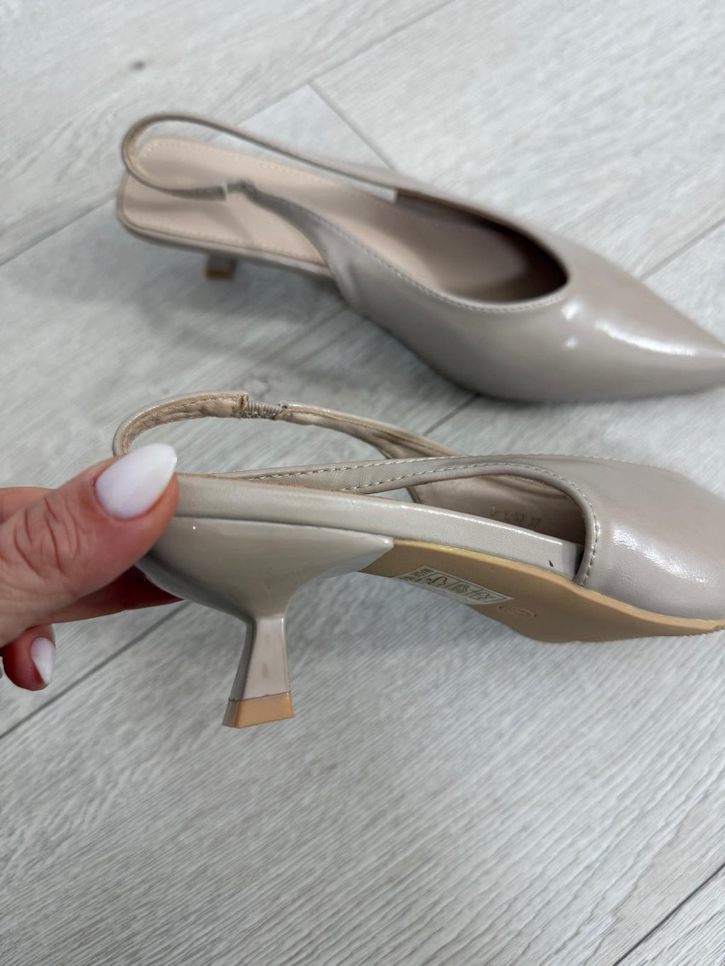 STILETTOS NUDE