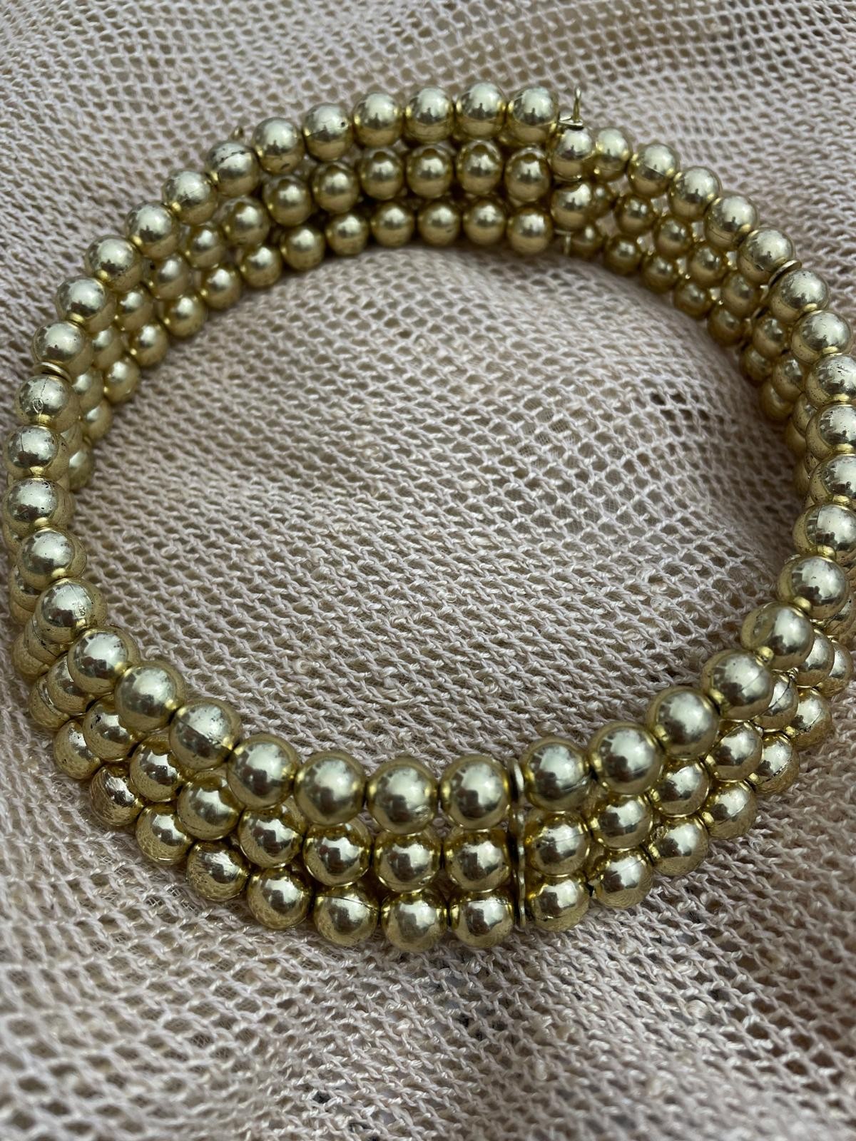 CHOKER PERLAS DORADAS