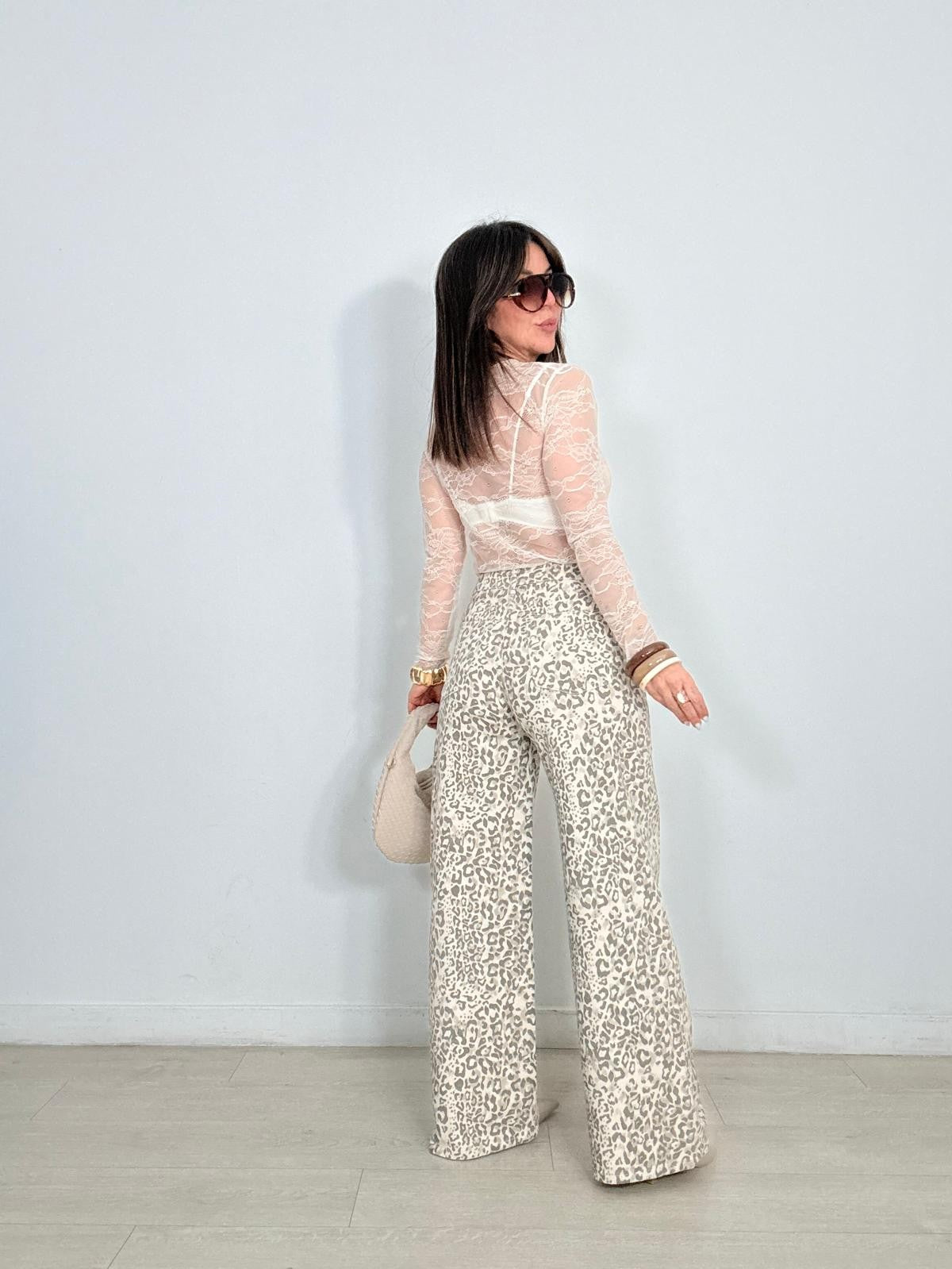 JEANS ANCHOS LEOPARDO