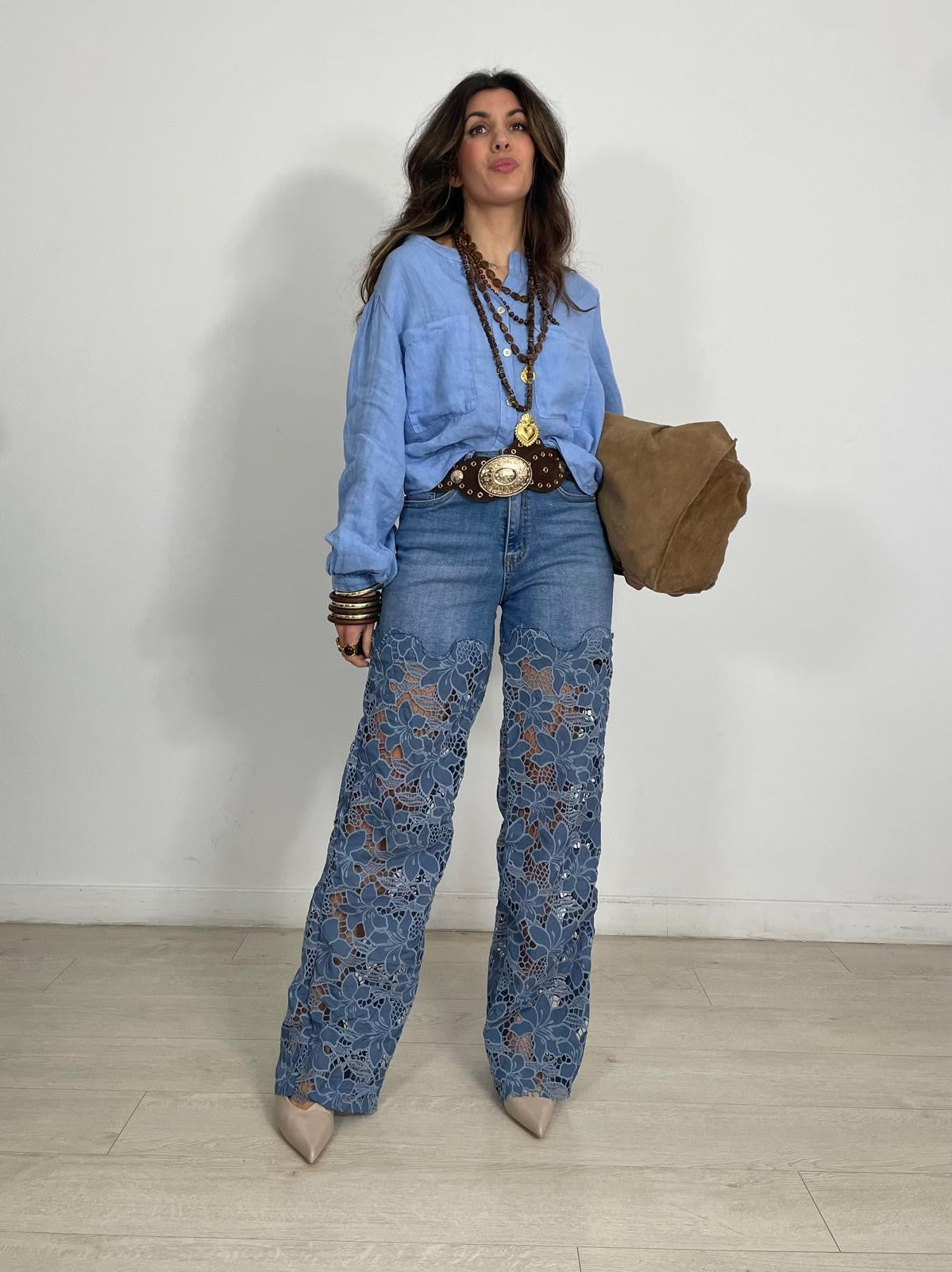 JEANS  PERFORADO FLORAL