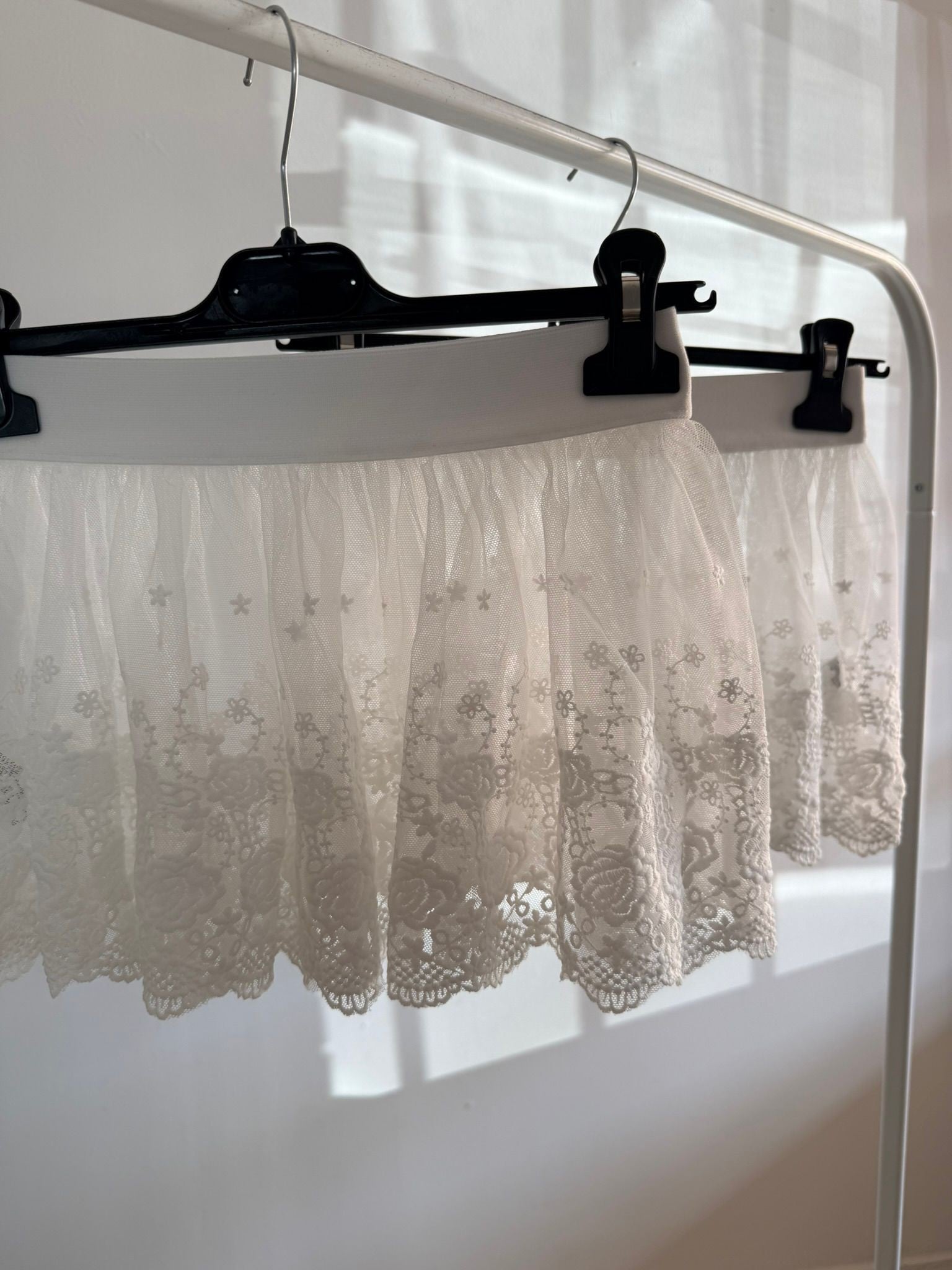 BAJO CAMISA CINTURA ELÁSTICA TULL FLOR