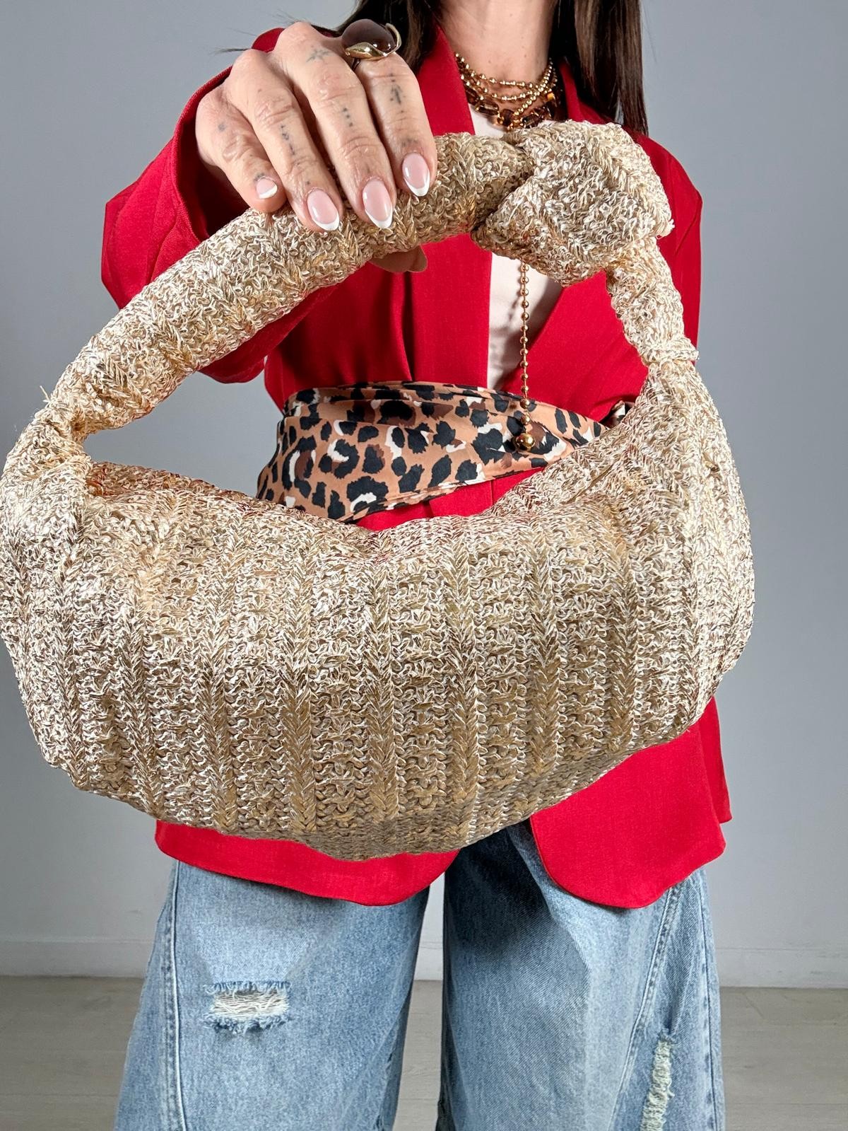 BOLSO DORADO NUDO