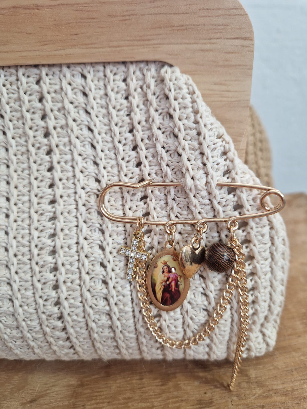 BROCHE VIRGEN DEL CARMEN