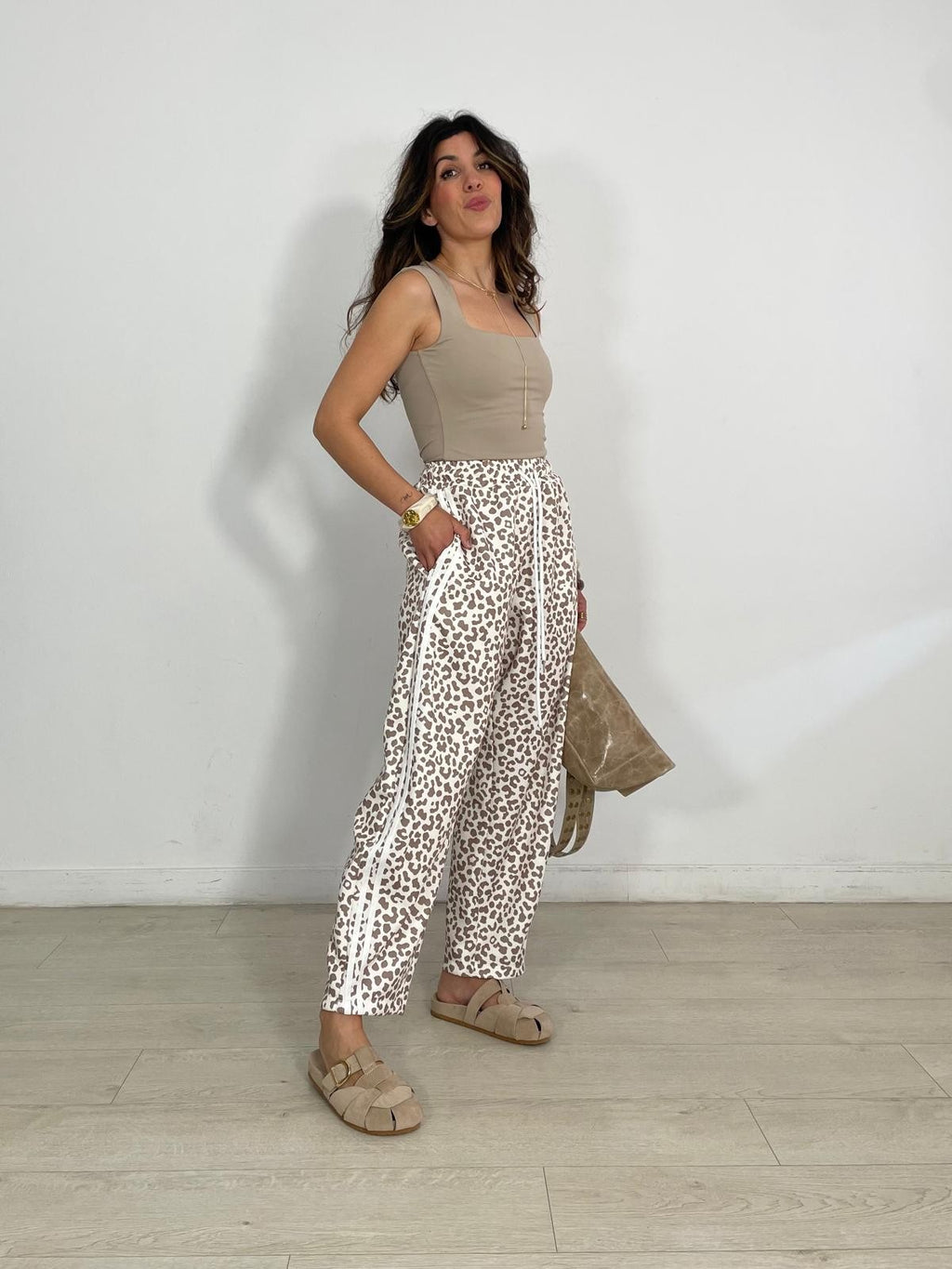 PANTALÓN JOGGER LEOPARDO