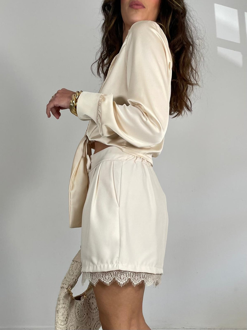BLUSA SATÉN NUDO