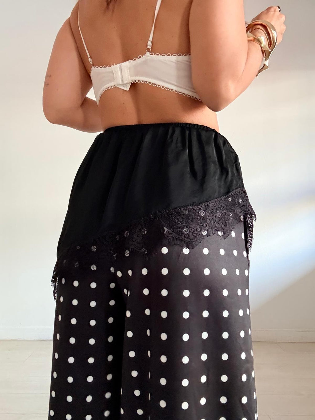 BAJO CAMISA SATINADO