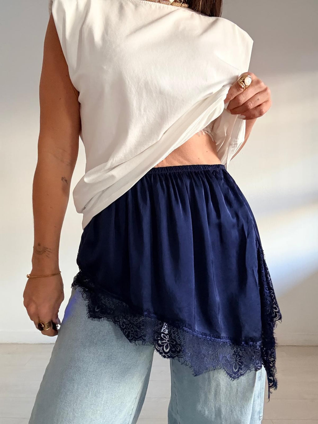 BAJO CAMISA SATINADO