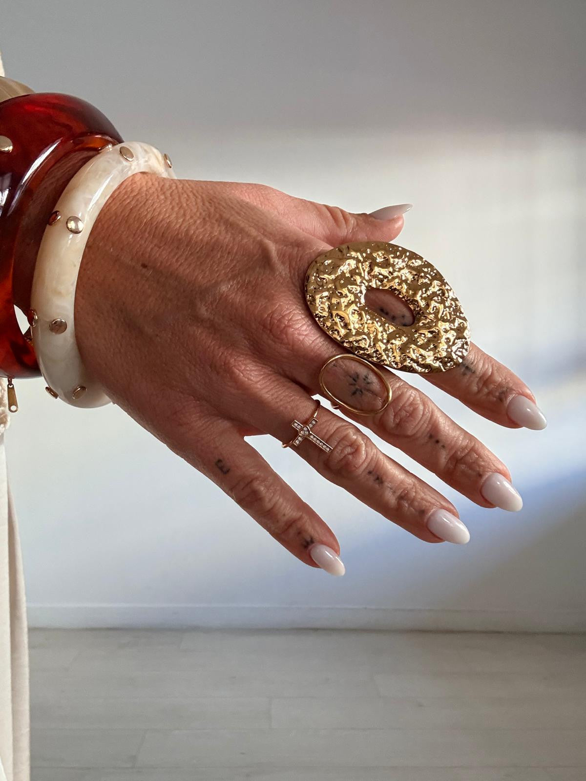 ANILLO GOLDEN OVAL