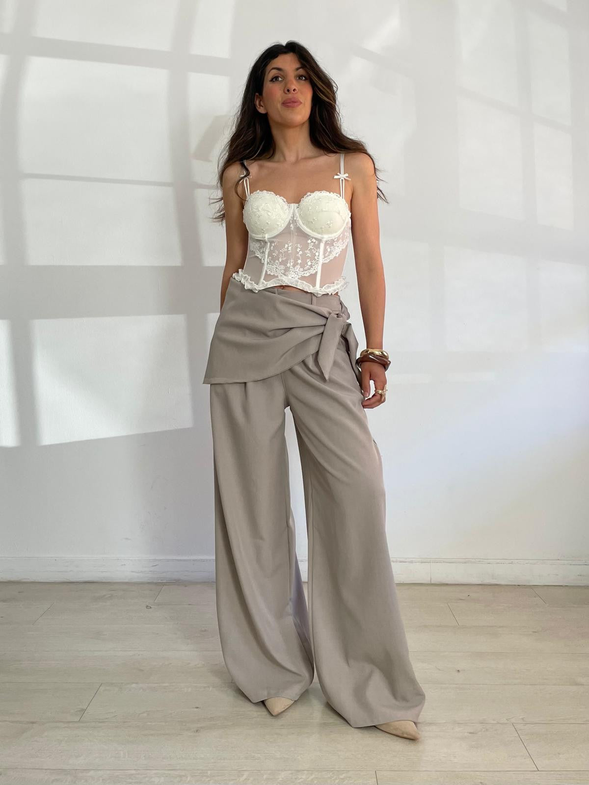 PANTALÓN ANCHO + PAÑUELO