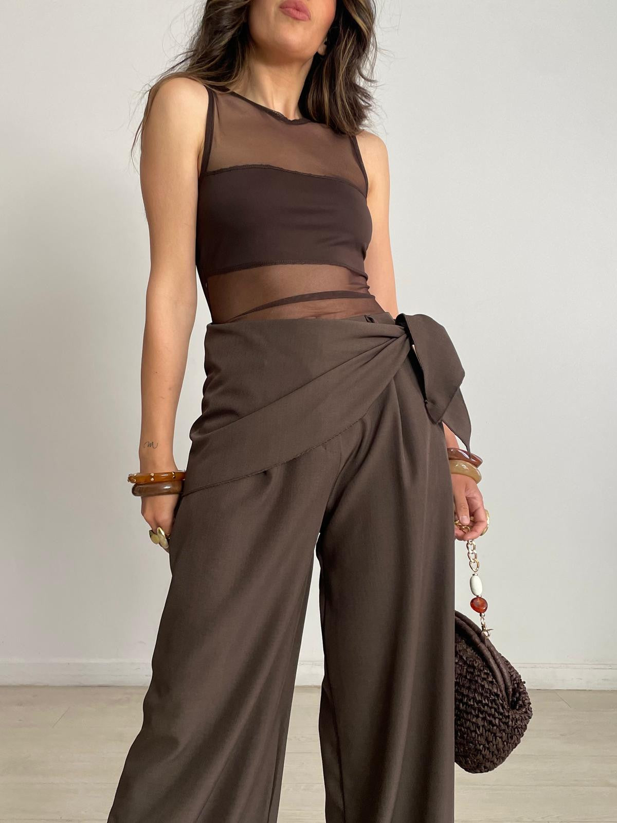 PANTALÓN ANCHO + PAÑUELO