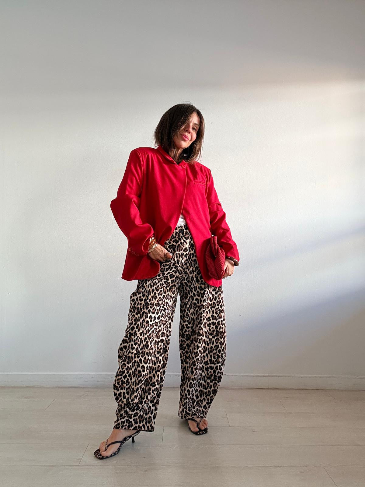 CHAQUETA BOTÓN LATERAL