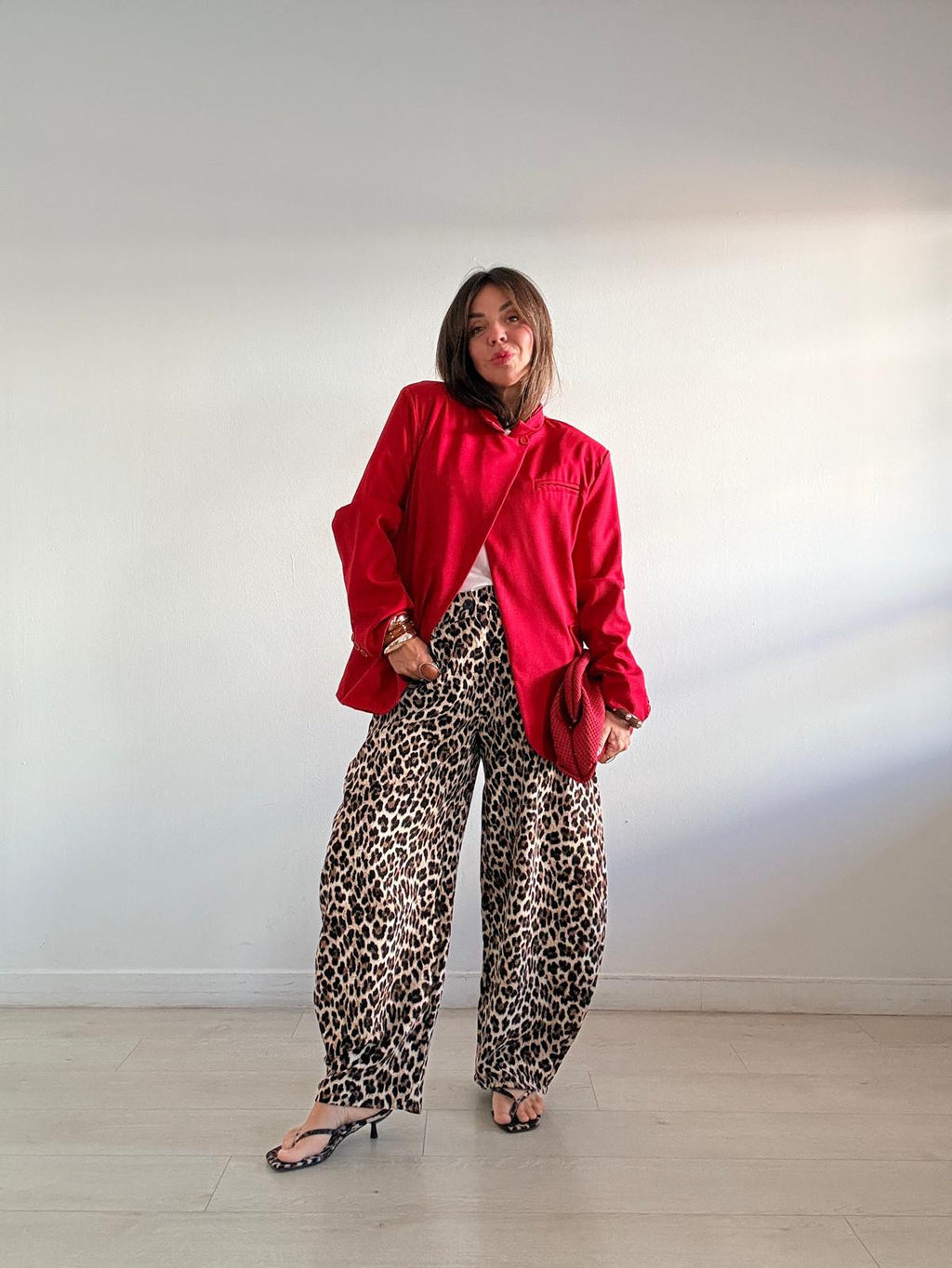 CHAQUETA BOTÓN LATERAL