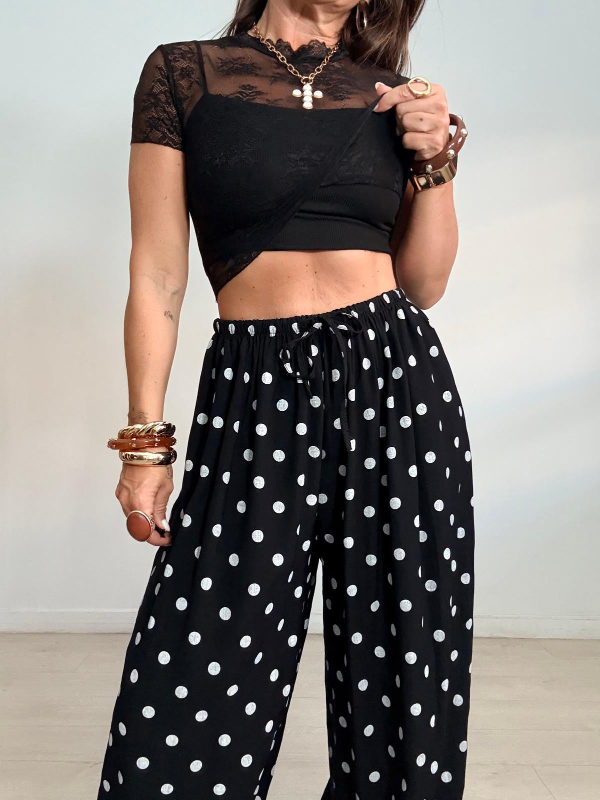 CAMISETA ENCAJE + TOP