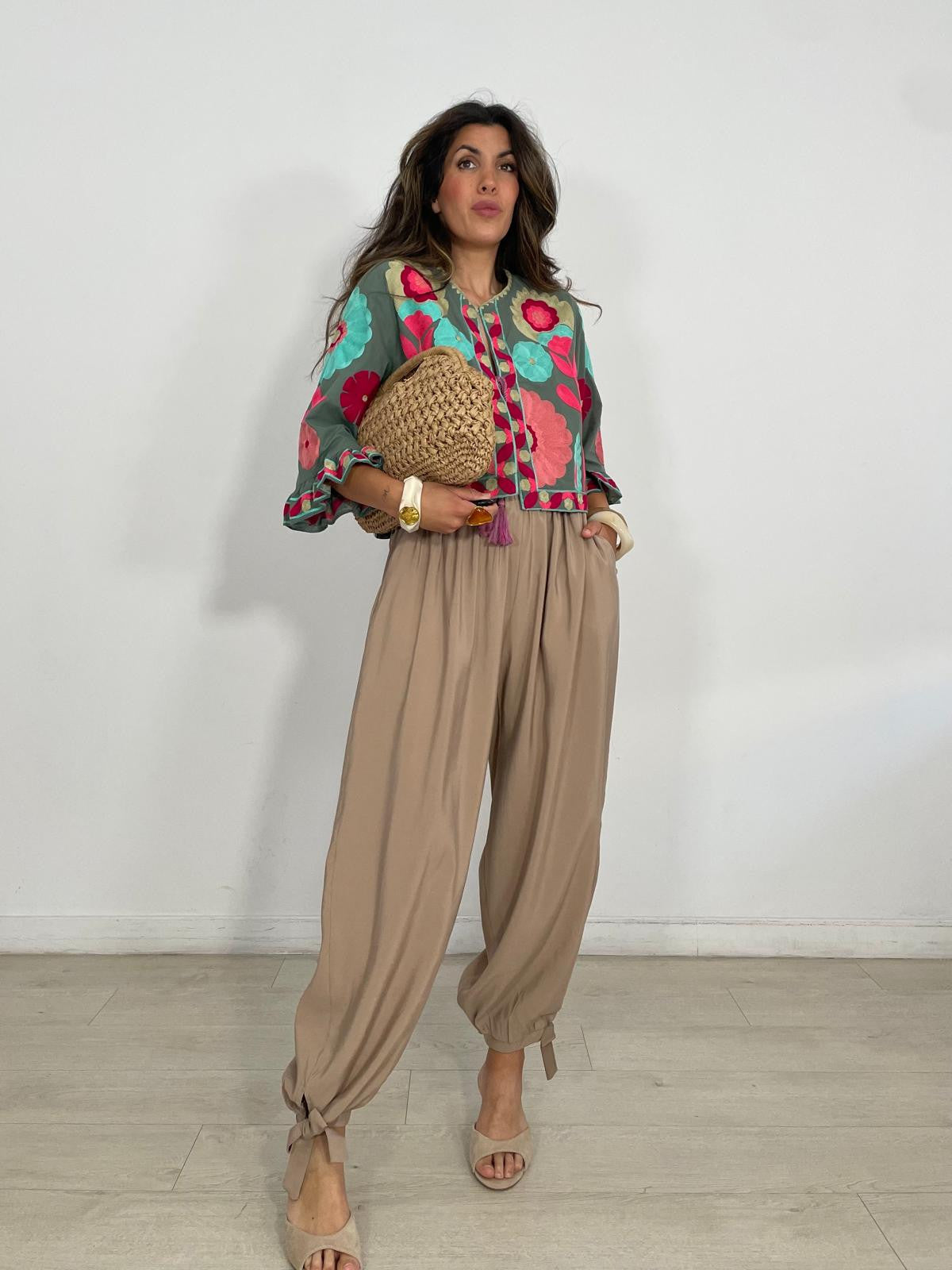 PANTALÓN BÁSICO + LAZADA TOBILLO