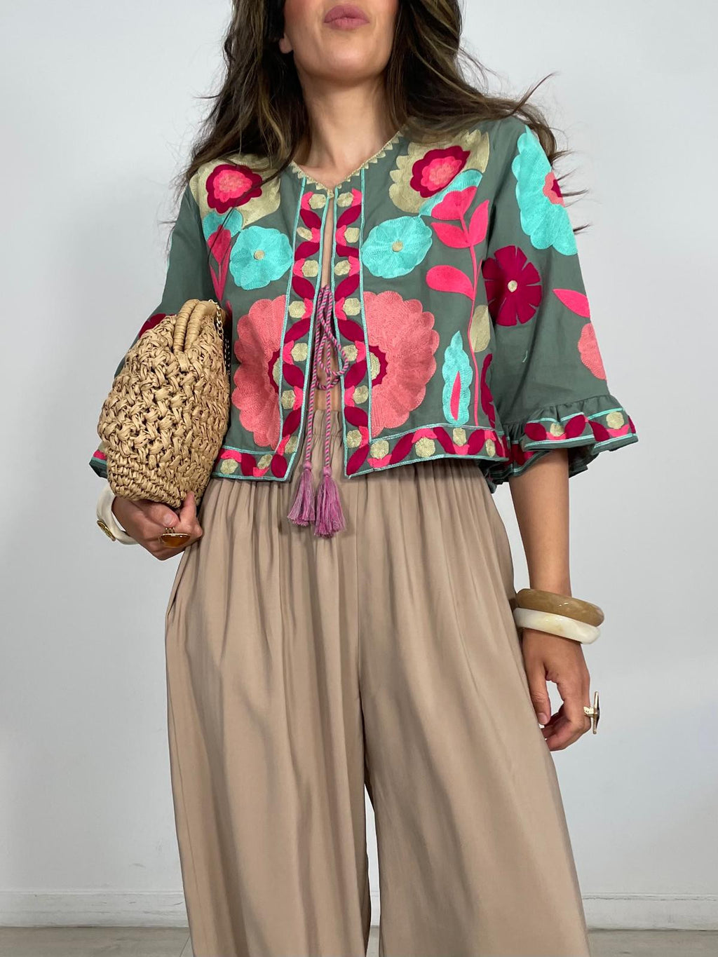 CHAQUETITA BORDADA BARBADOS