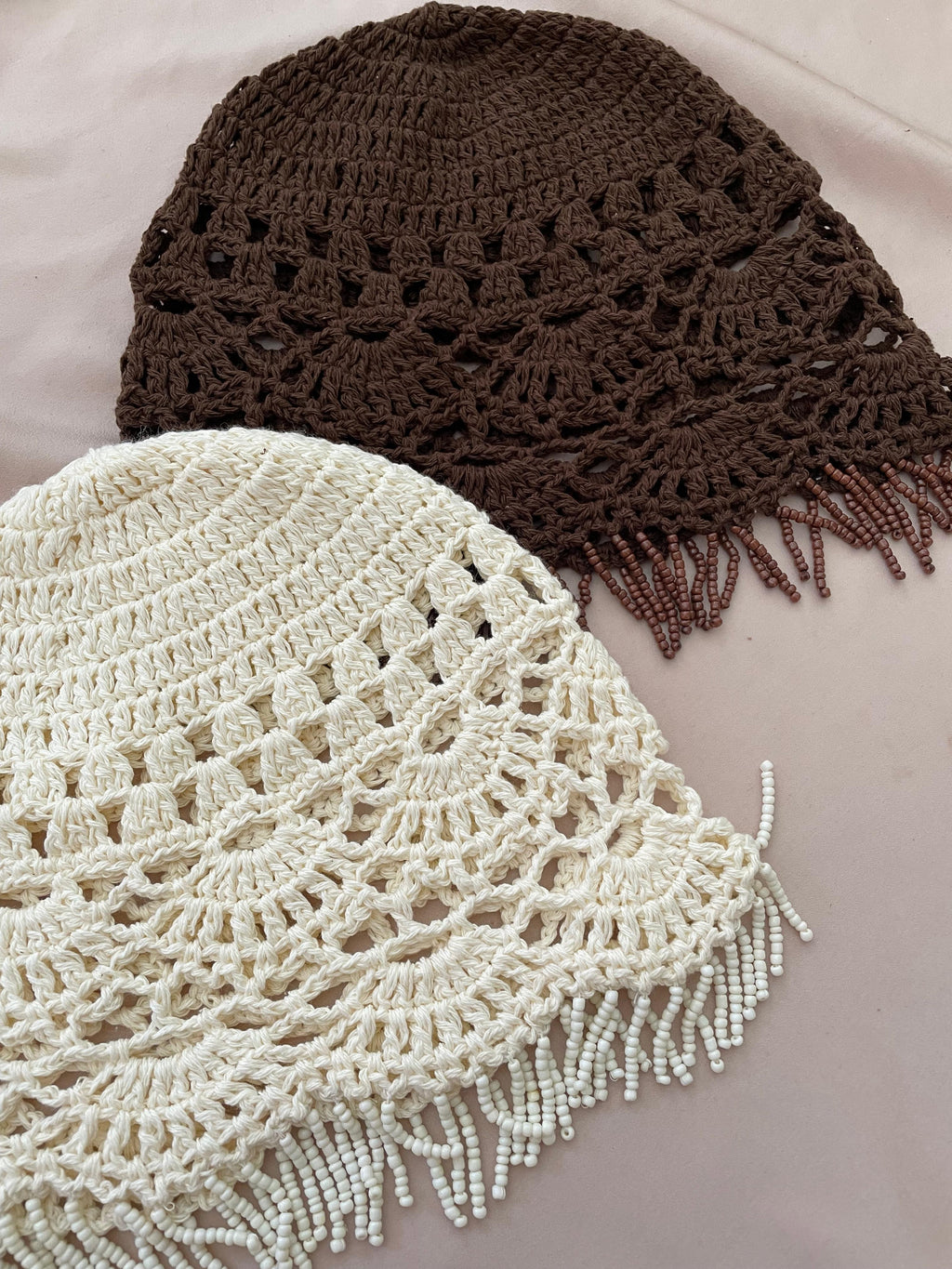 CASQUETE CROCHET FLEQUITOS