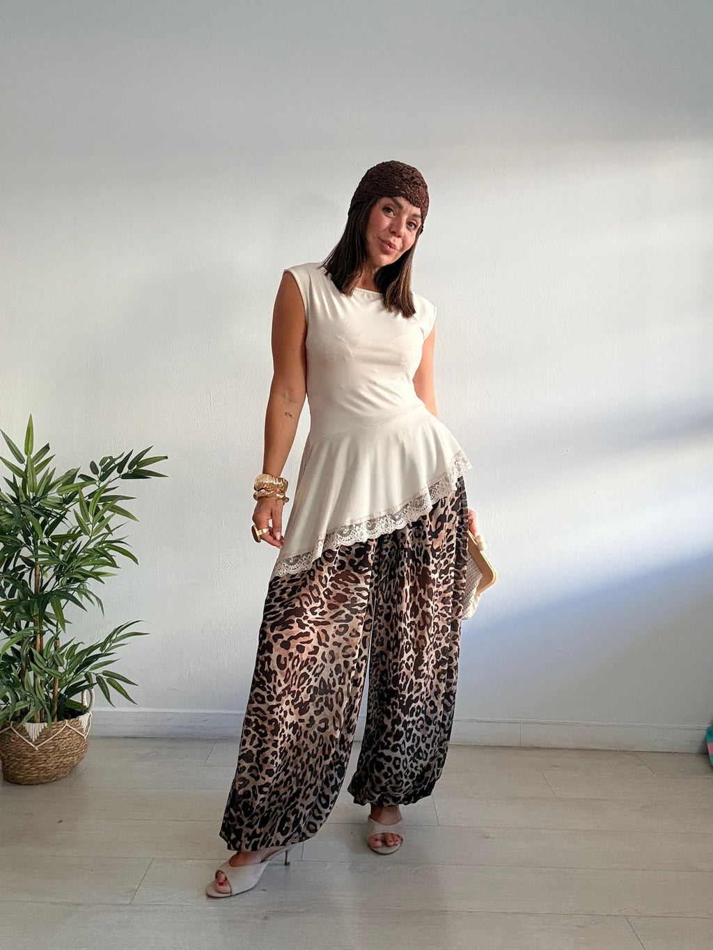 BLUSA PICO + ENCAJE