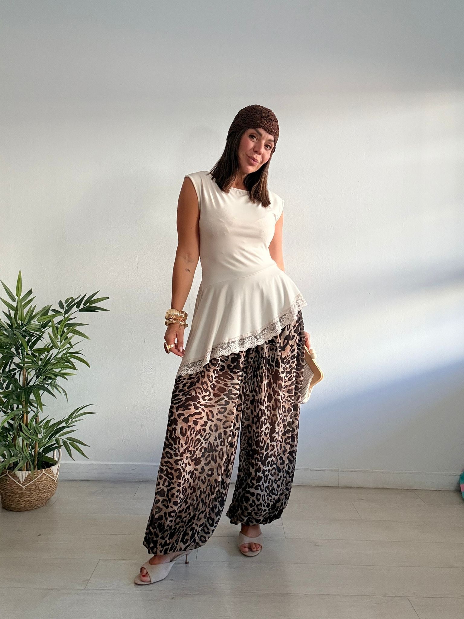 BLUSA PICO + ENCAJE