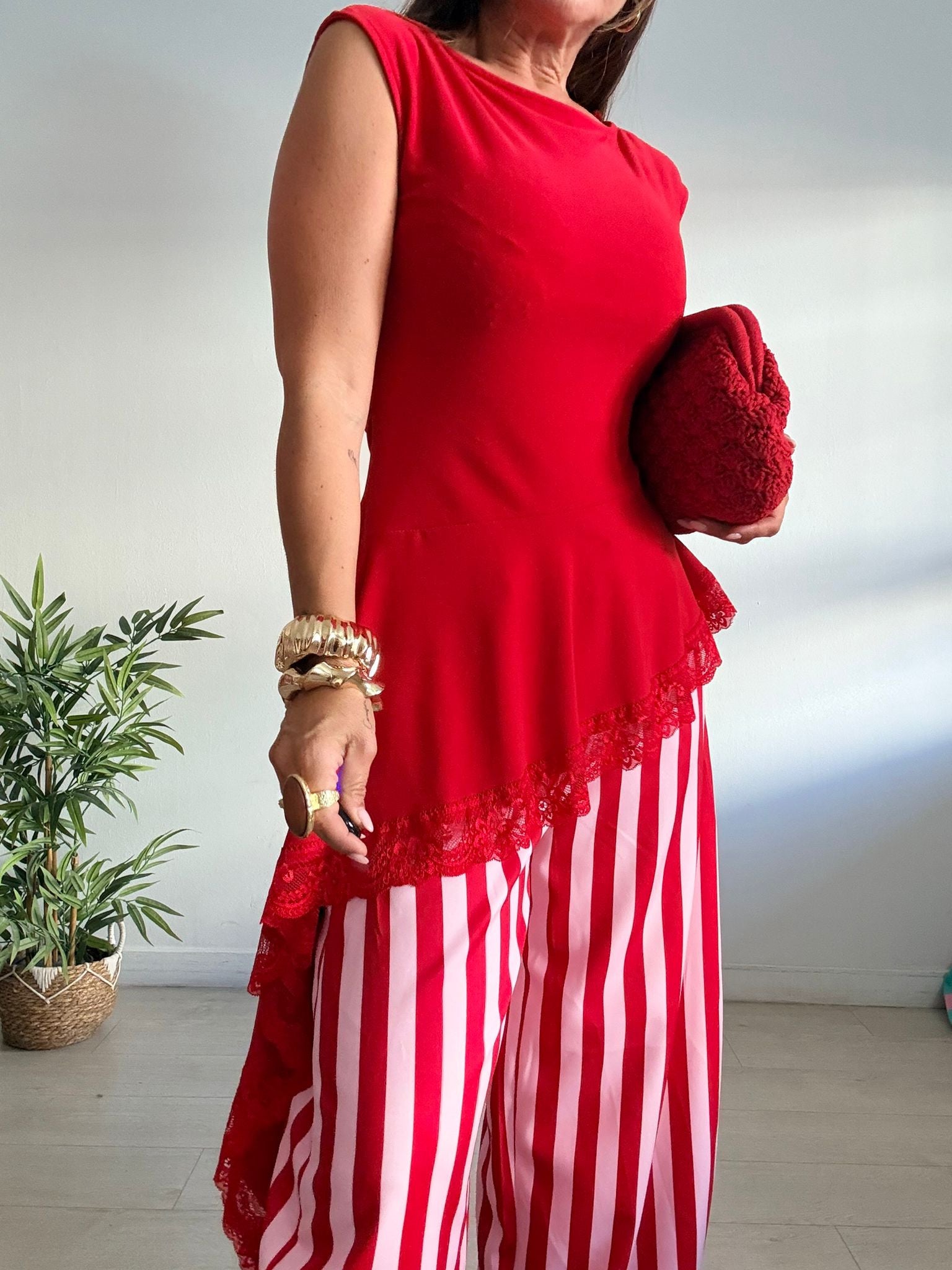 BLUSA PICO + ENCAJE