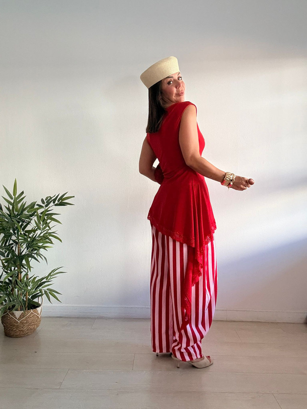 BLUSA PICO + ENCAJE