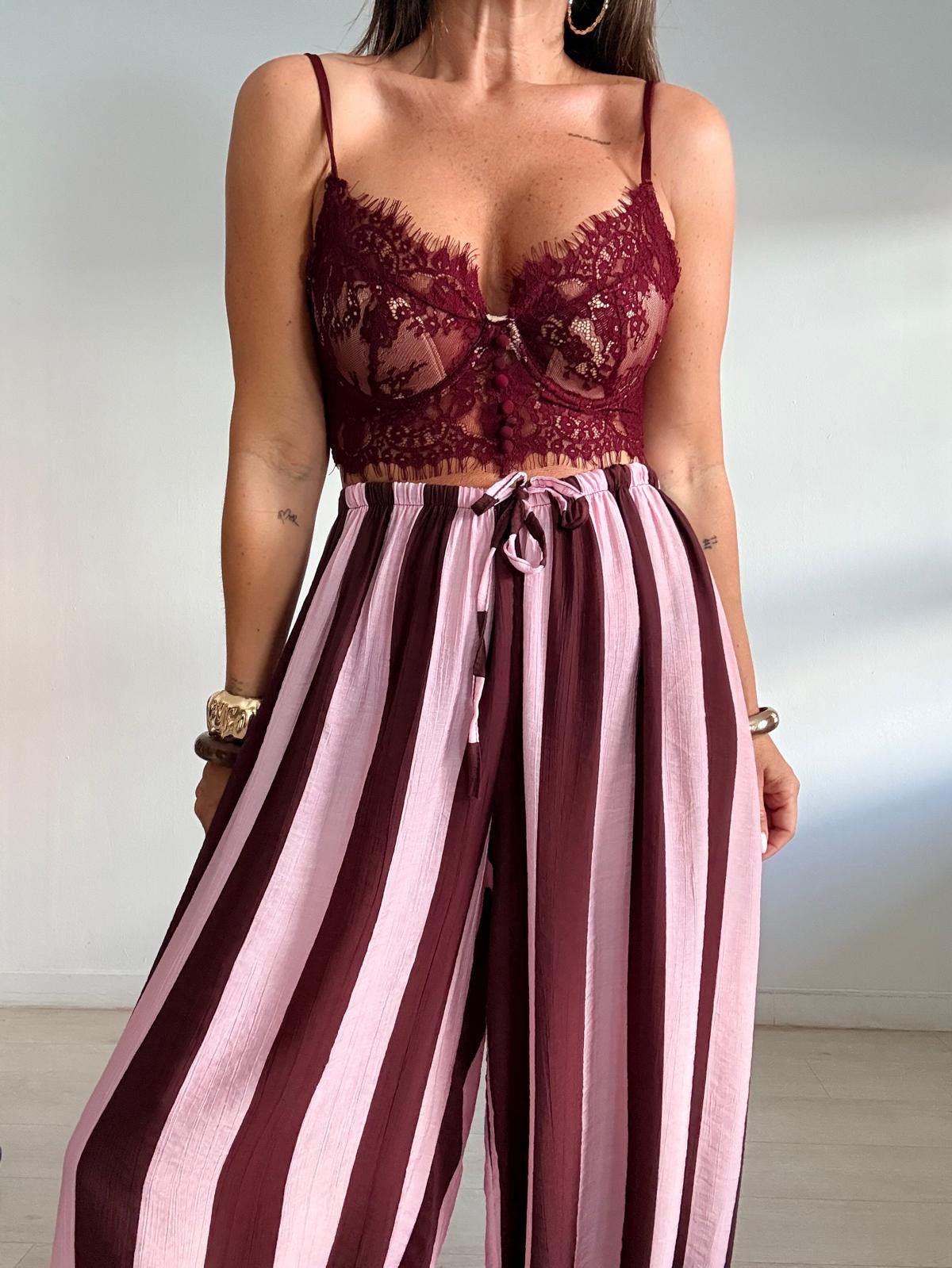 BRALETTE ENCAJE BOTONCITOS